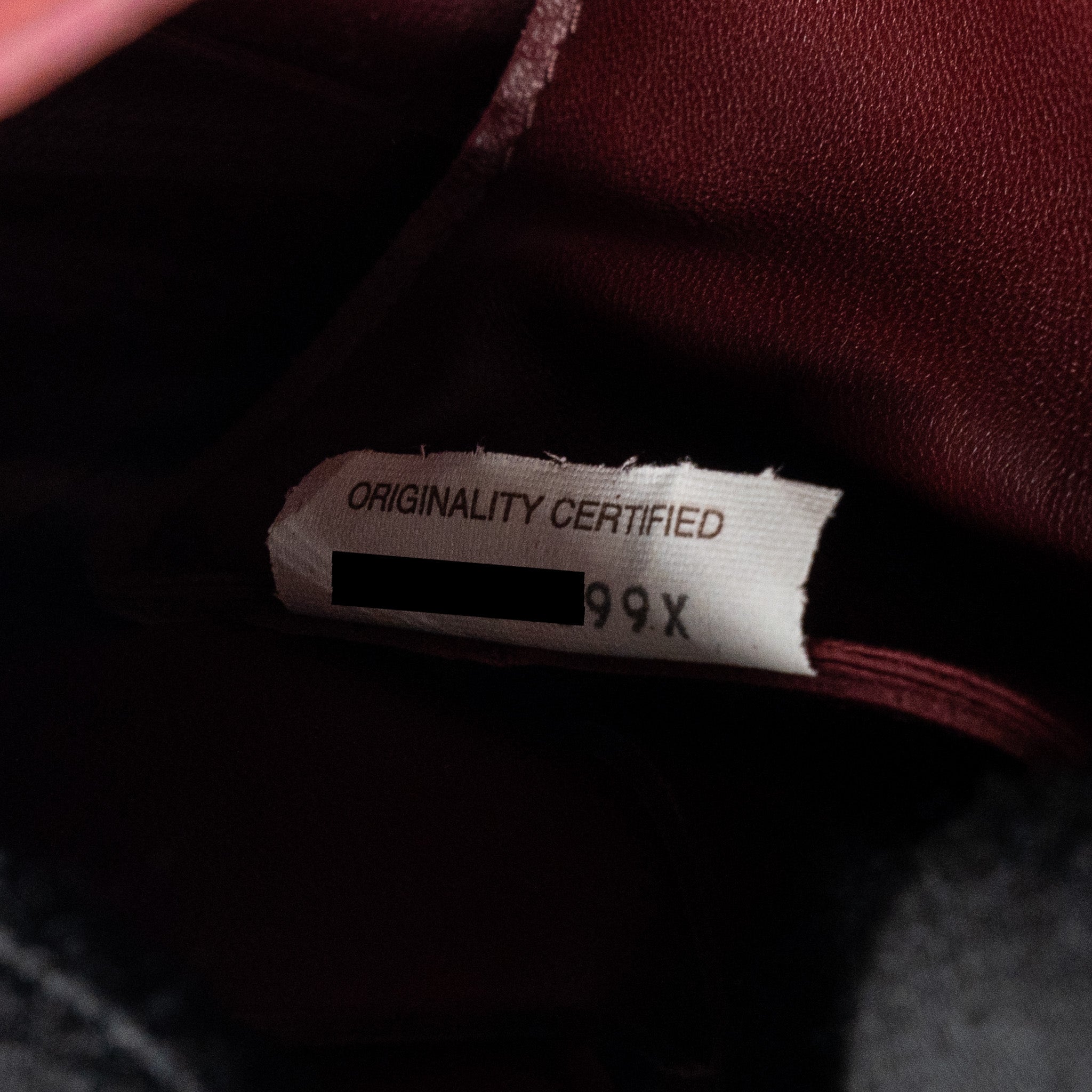 bottega-veneta-classic-cassette-bag-lambskin-burgundy-ghw