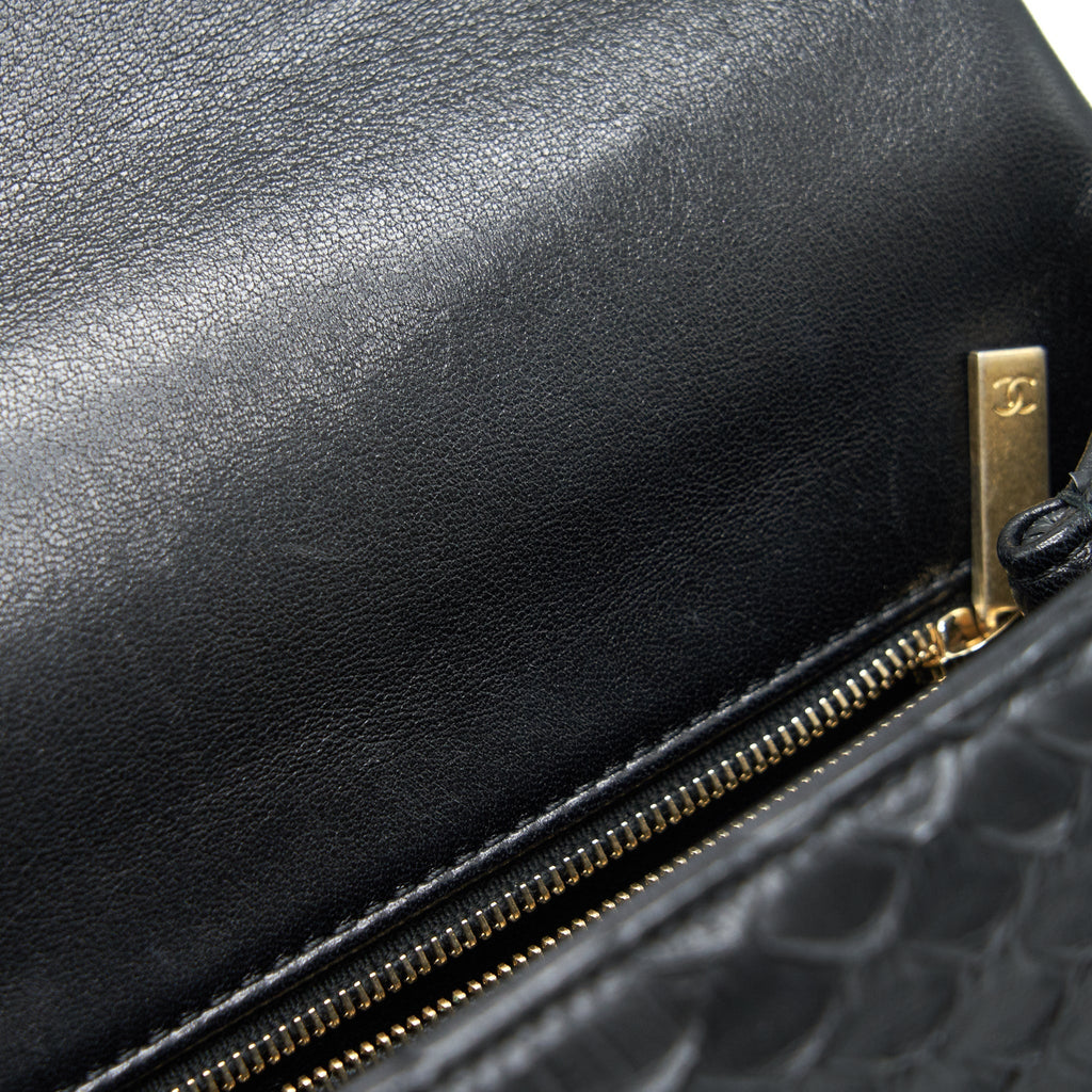 chanel-coco-handle-mini-python-leather-black-ghw
