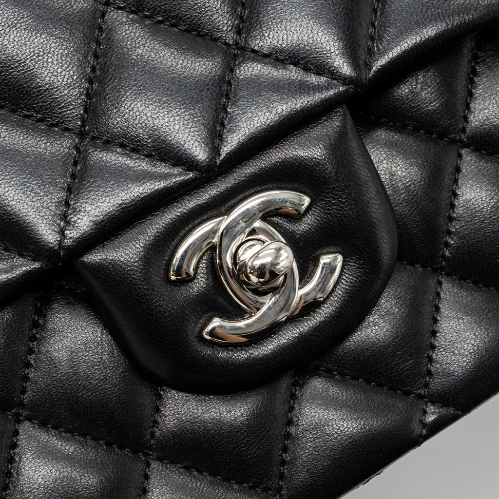 chanel-medium-classic-double-flap-bag-lambskin-black-shw-copy