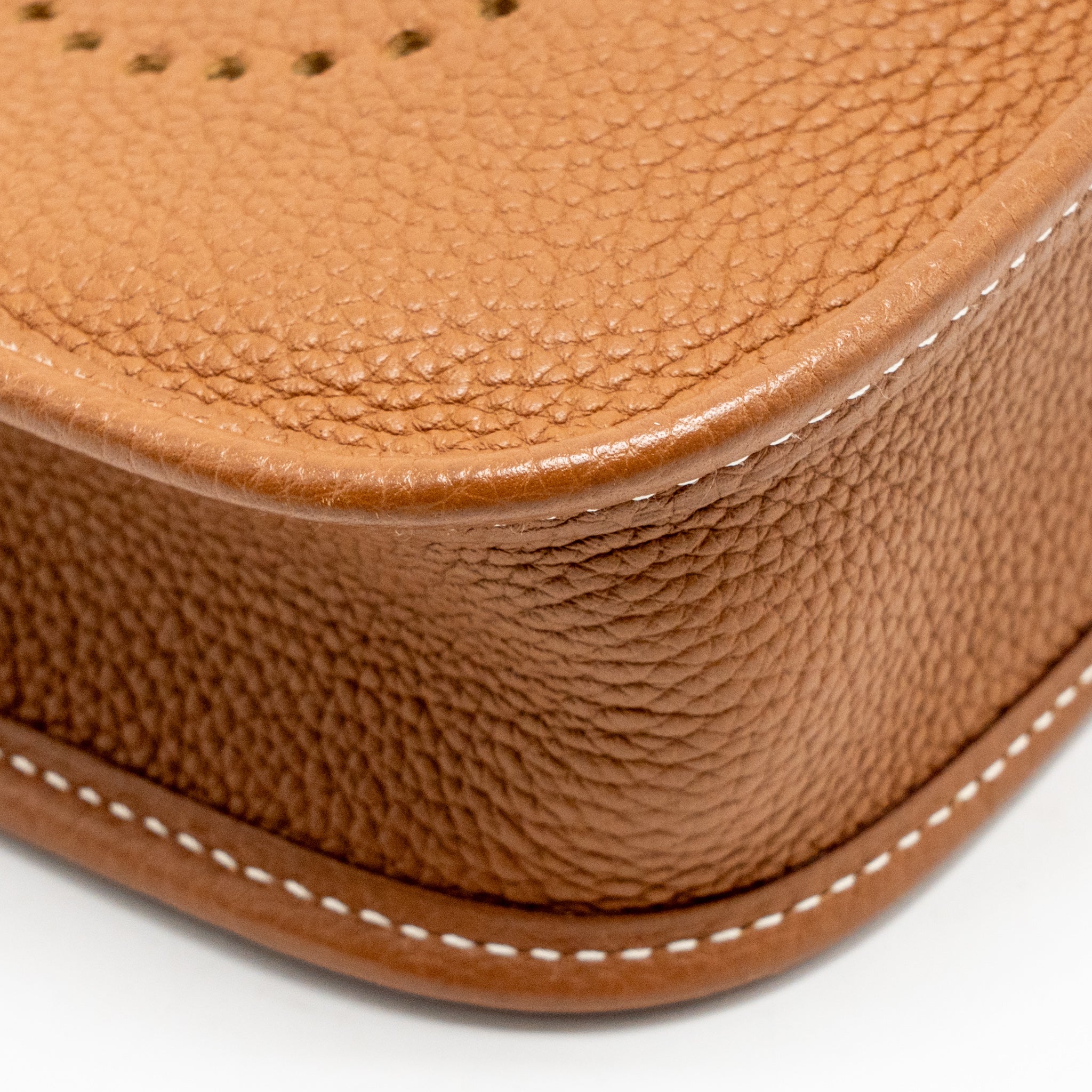 hermes-mini-evelyne-taurillon-maurice-leather-gold-shw-stamp-z