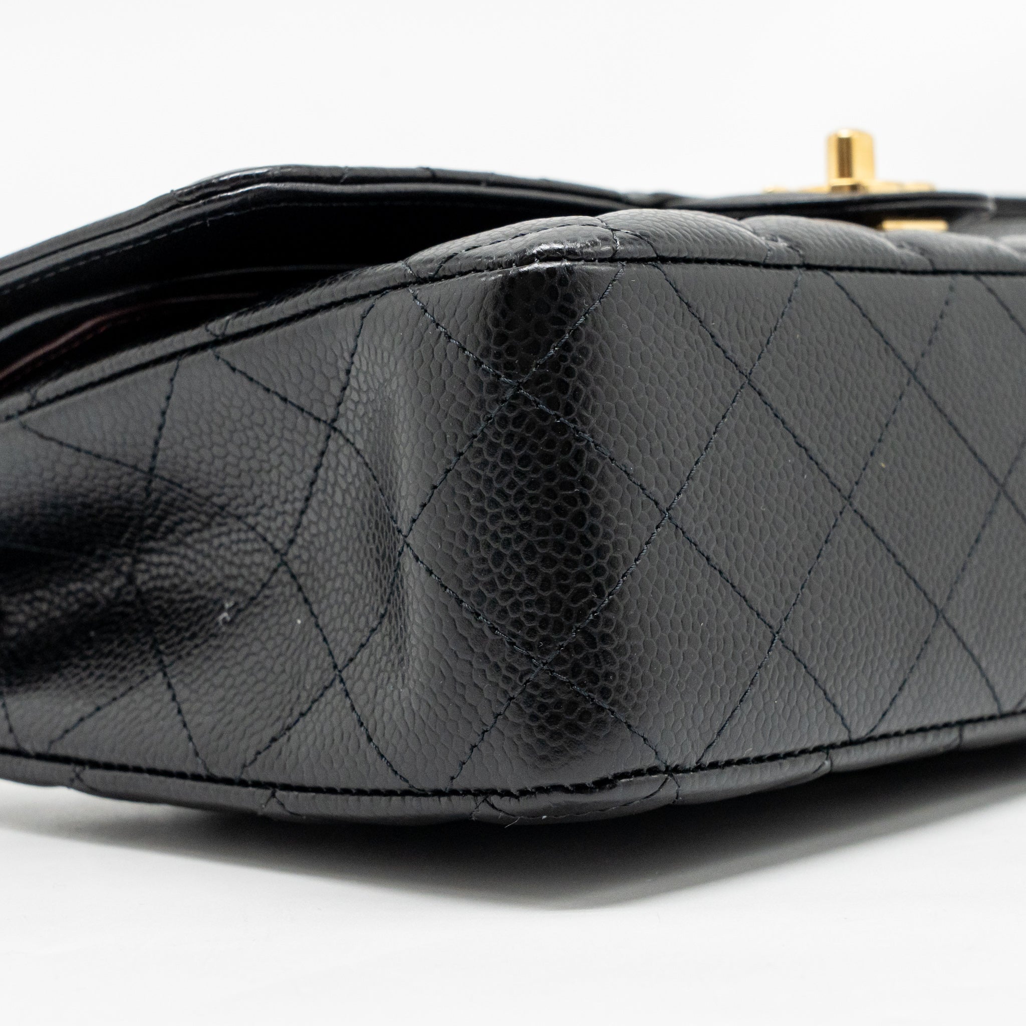 chanel-medium-classic-double-flap-bag-caviar-black-ghw-microchip-11