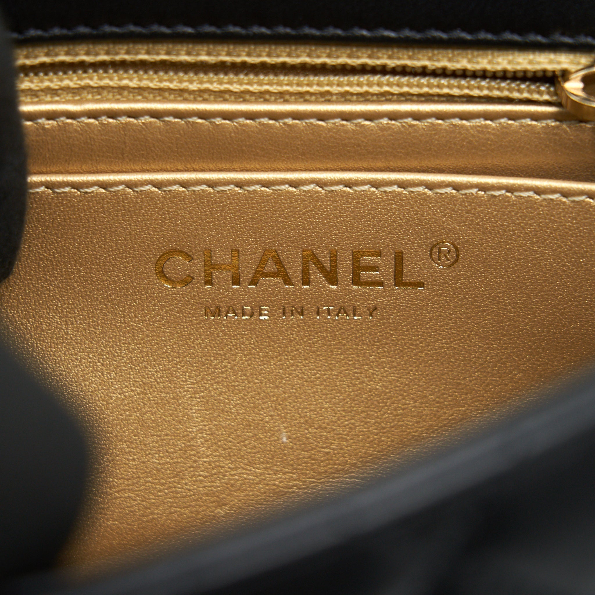 chanel-pearl-crush-crush-mini-square-flap-bag-black-ghw