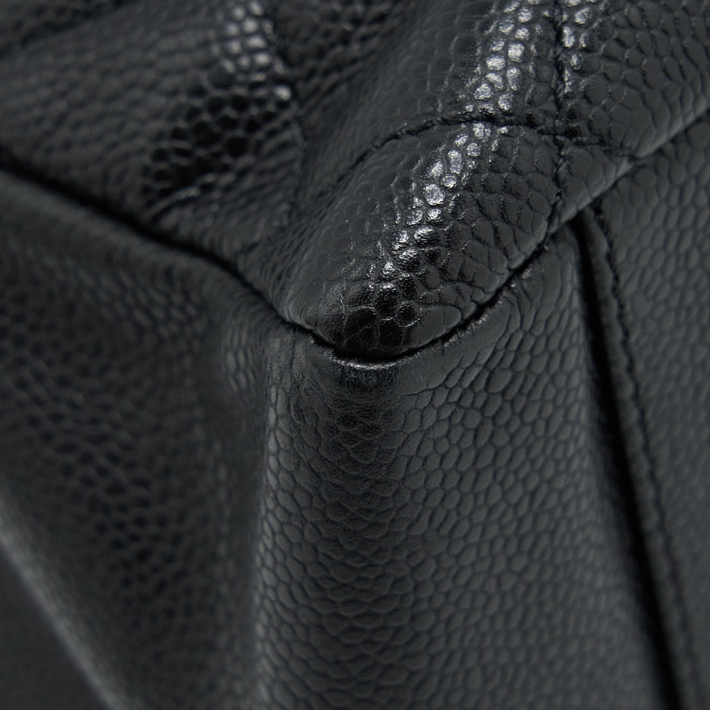 chanel-grand-shopping-tote-gst-caviar-black-shw-2
