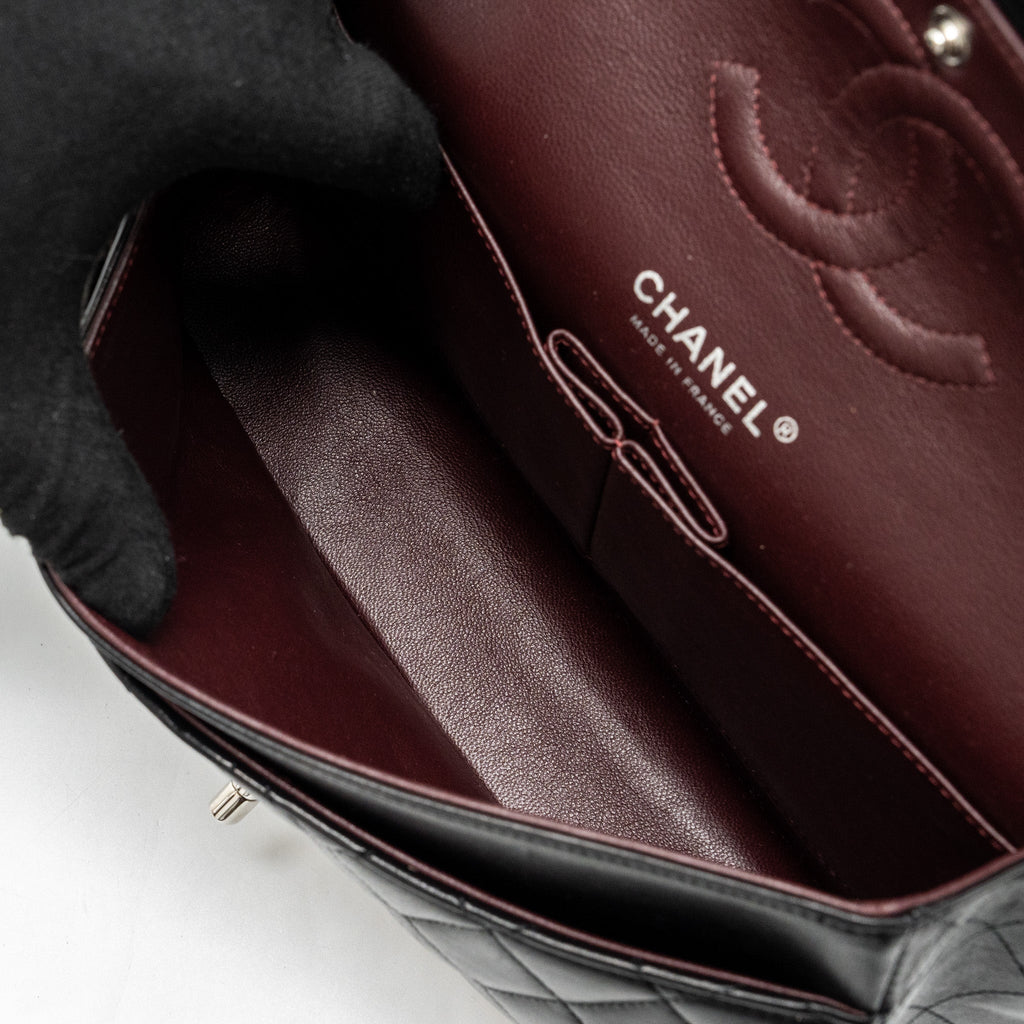 chanel-medium-classic-double-flap-bag-lambskin-black-shw-copy