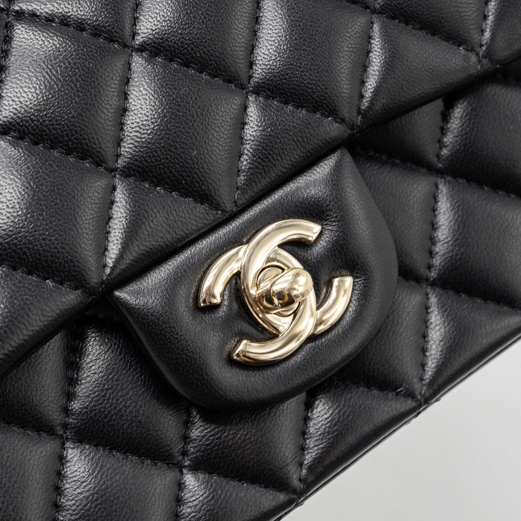 chanel-top-handle-mini-rectangular-lambskin-black-lghwmicrochip