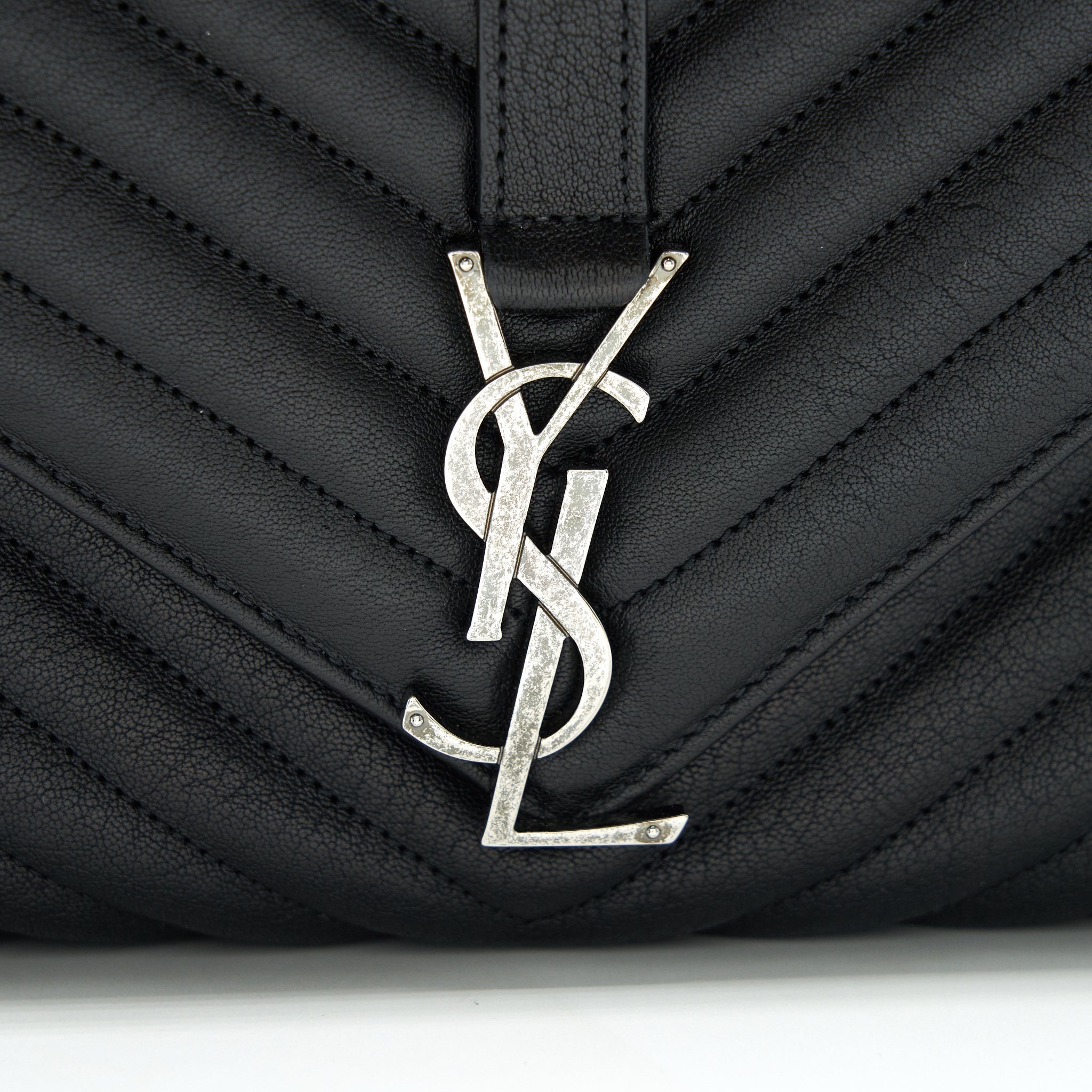 saint-laurent-ysl-college-in-matelasse-leather-black