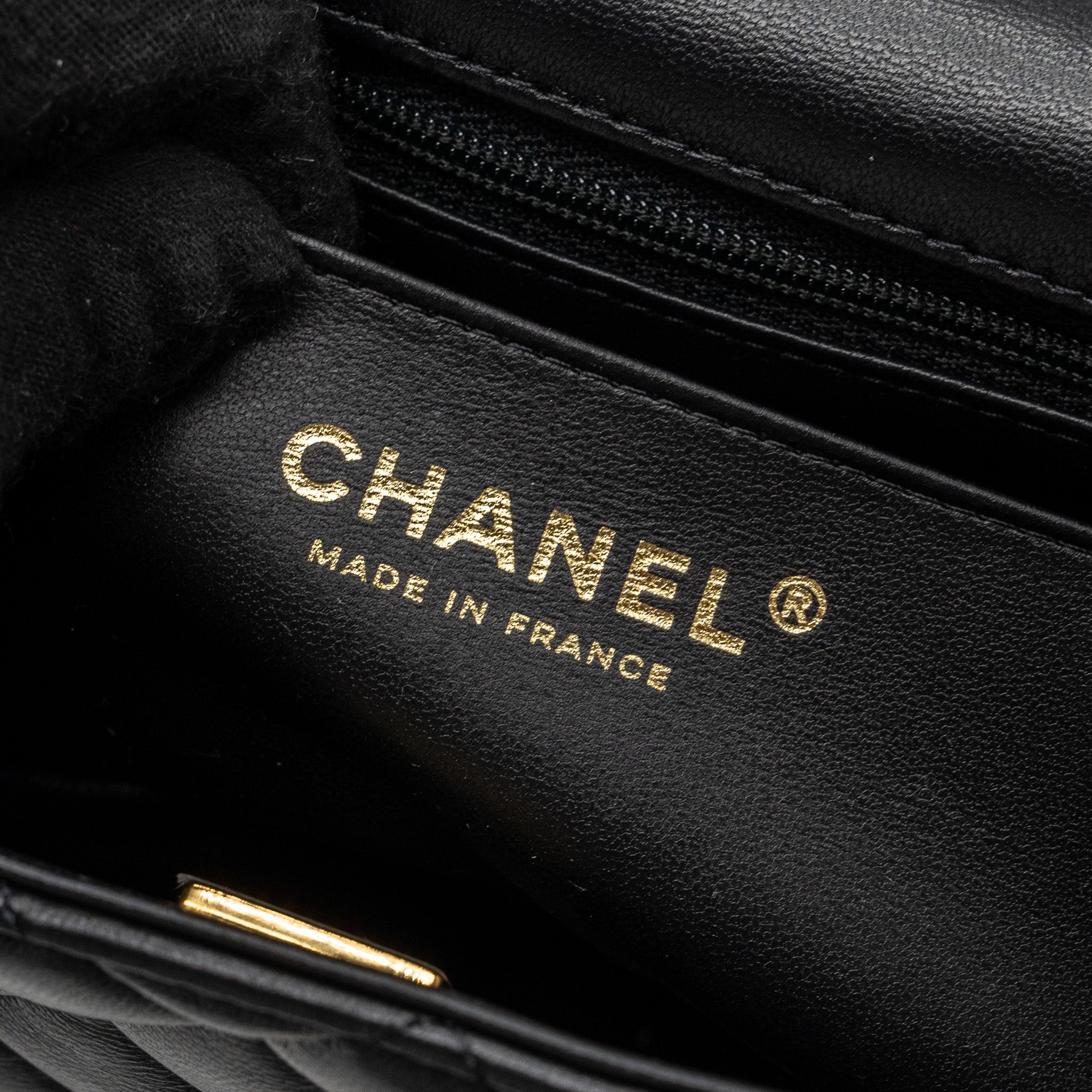 chanel-top-handle-mini-rectangular-lambskin-black-lghwmicrochip