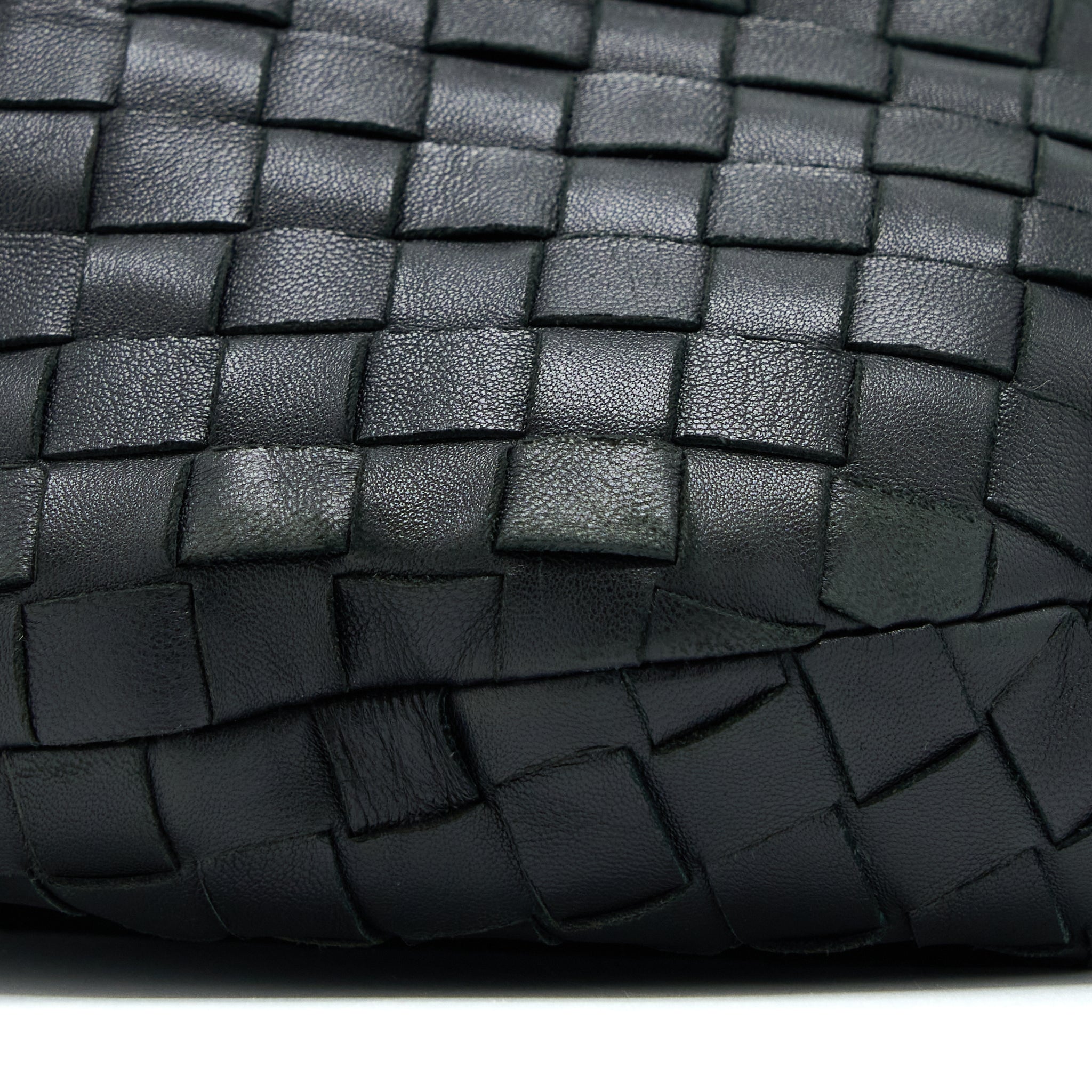 bottega-veneta-jodie-lambskin-black-shw
