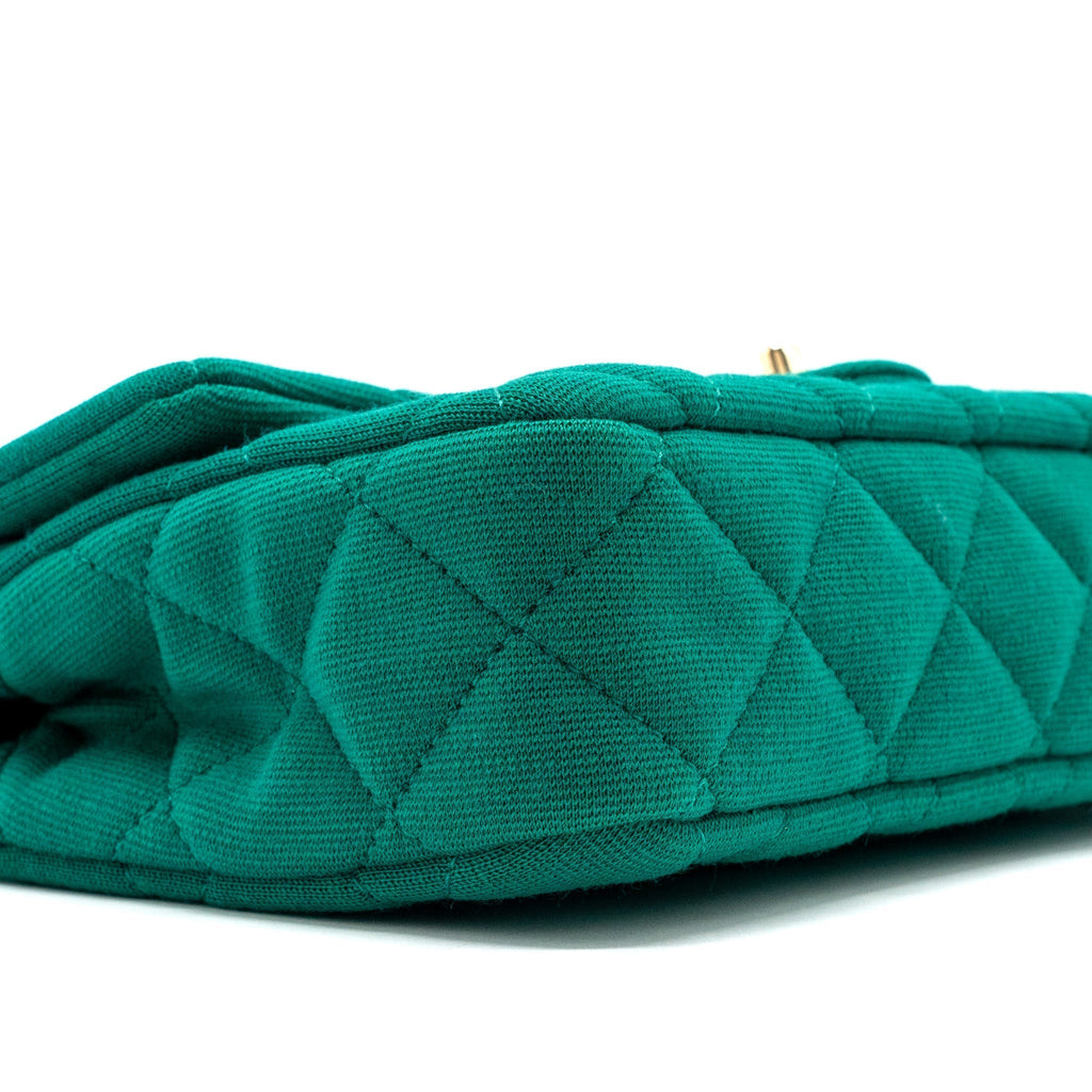 chanel-23a-classic-flap-clutch-fabric-green-lghwmicrochip