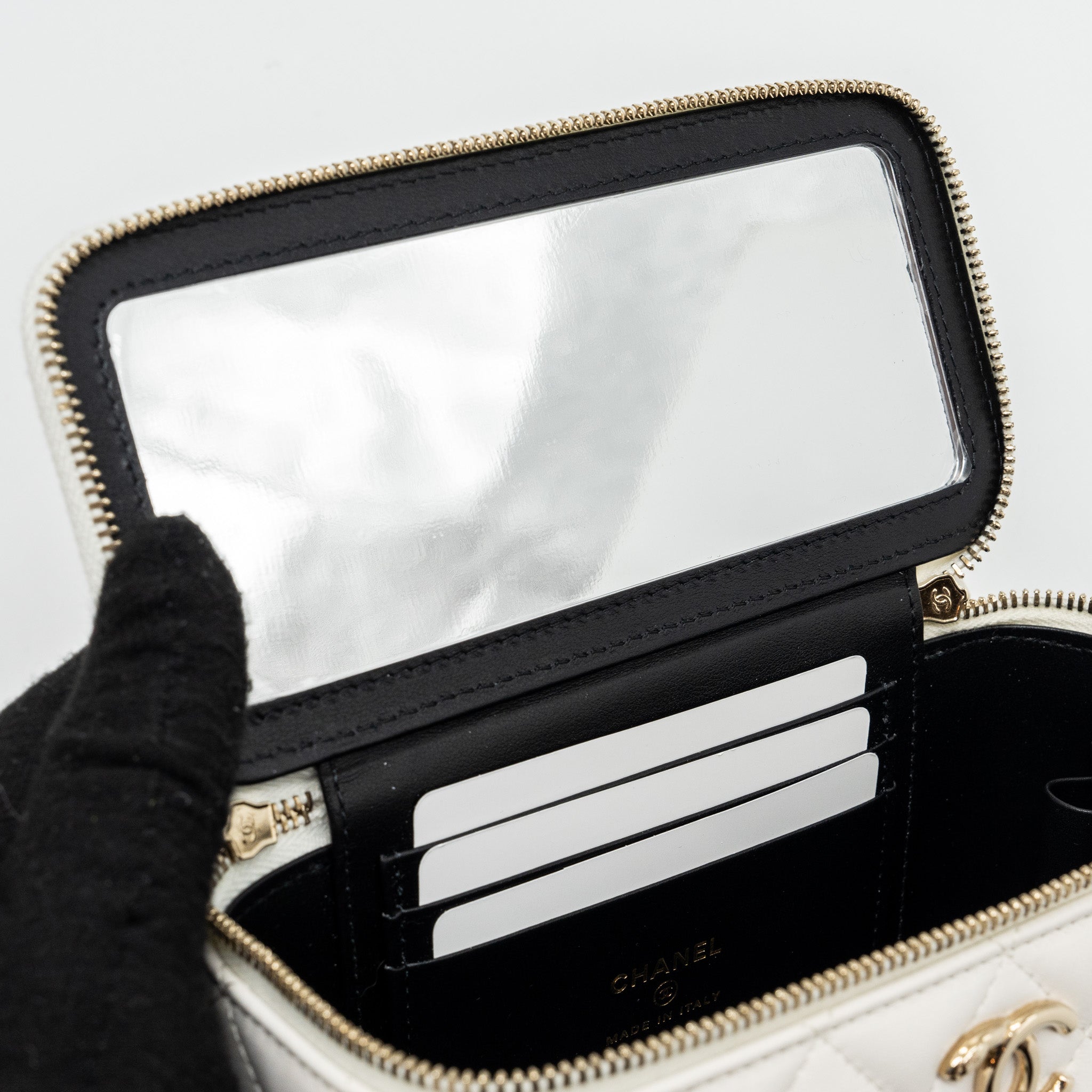 chanel-letter-cc-logo-chain-long-vanity-calfskin-white-lghw-1