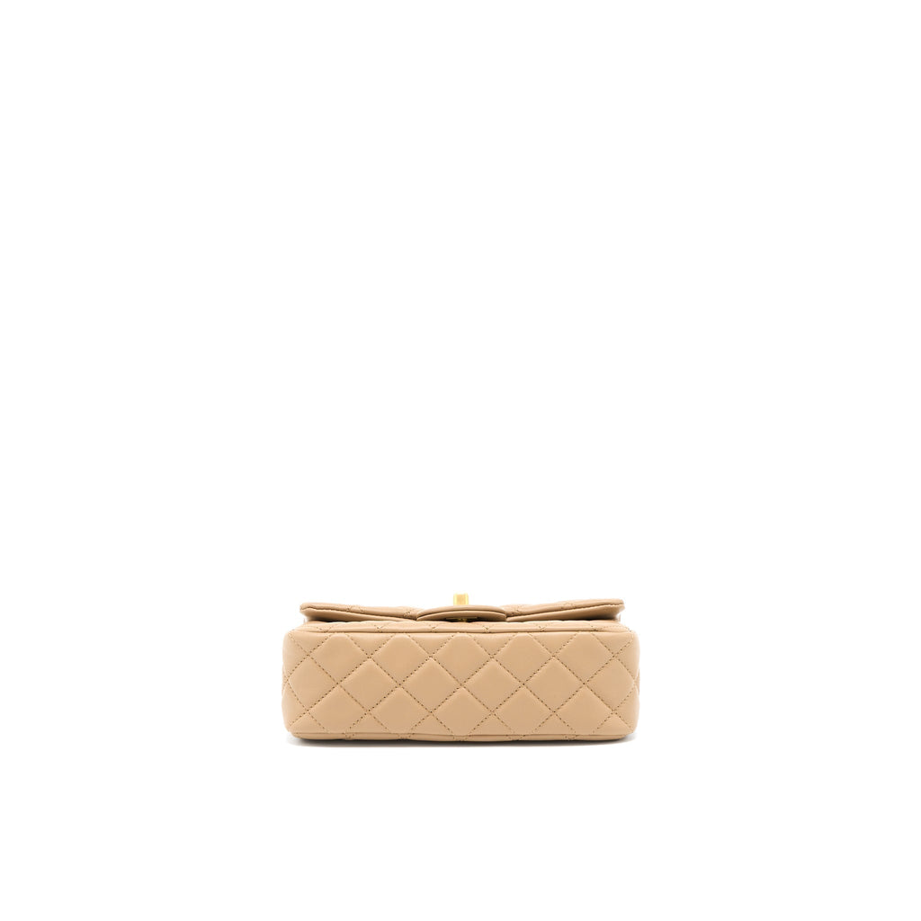 chanel-22s-pearl-crushed-mini-rectangular-lambskin-dark-beige-ghwmicrochip