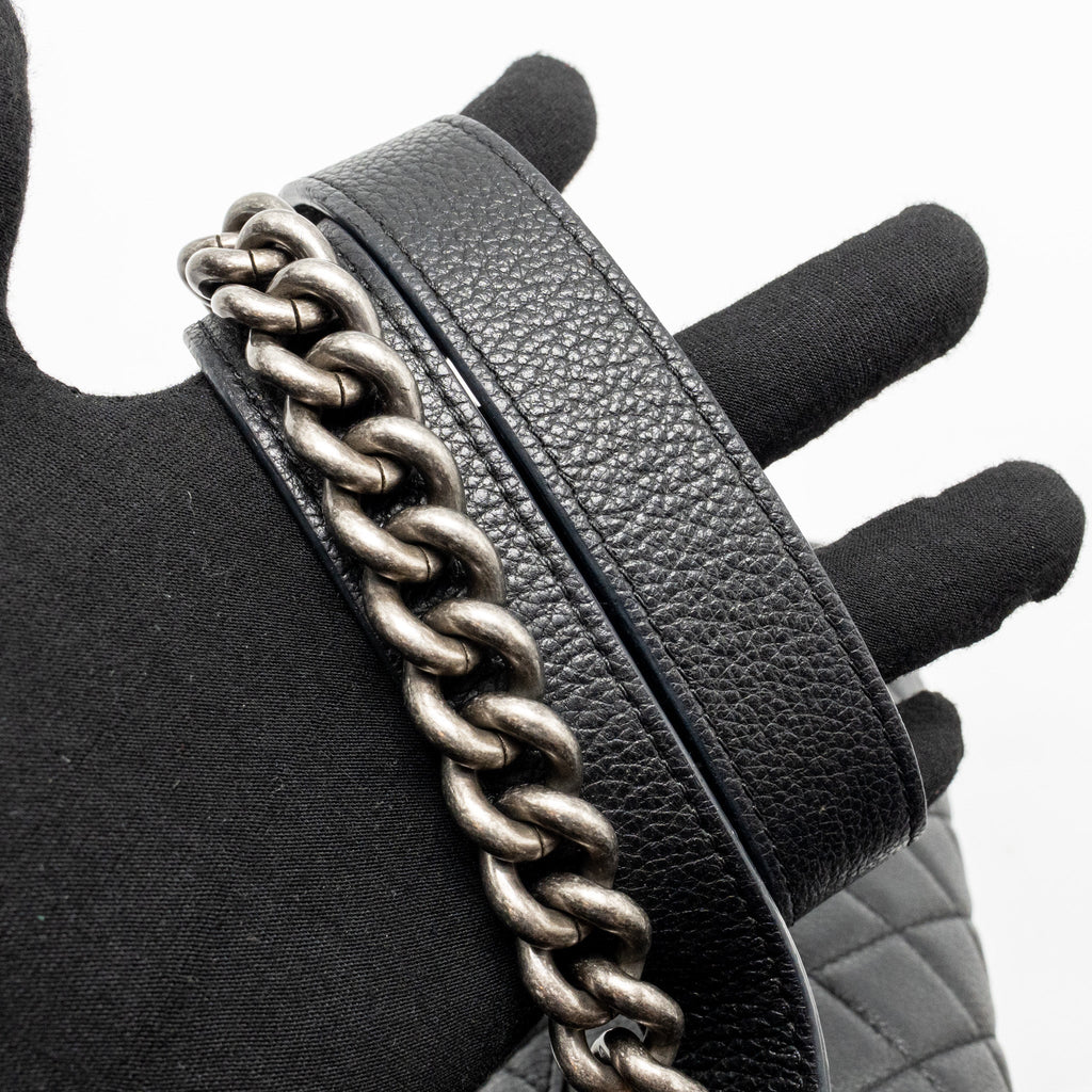 chanel-medium-casual-rock-flap-bag-grained-calfskin-black-ruthenium-hardware