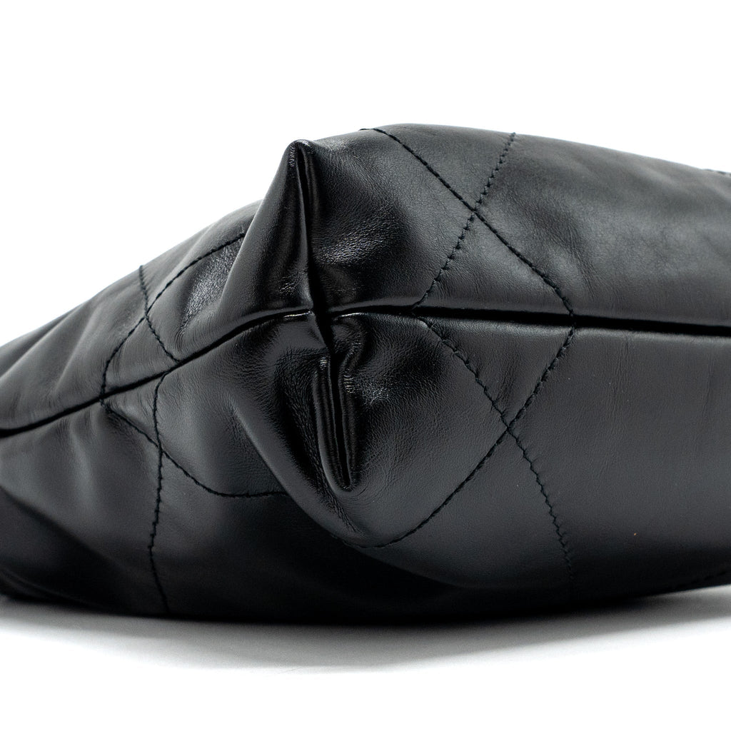 chanel-mini-22-bag-shiny-calfskin-black-ghwmicrochip