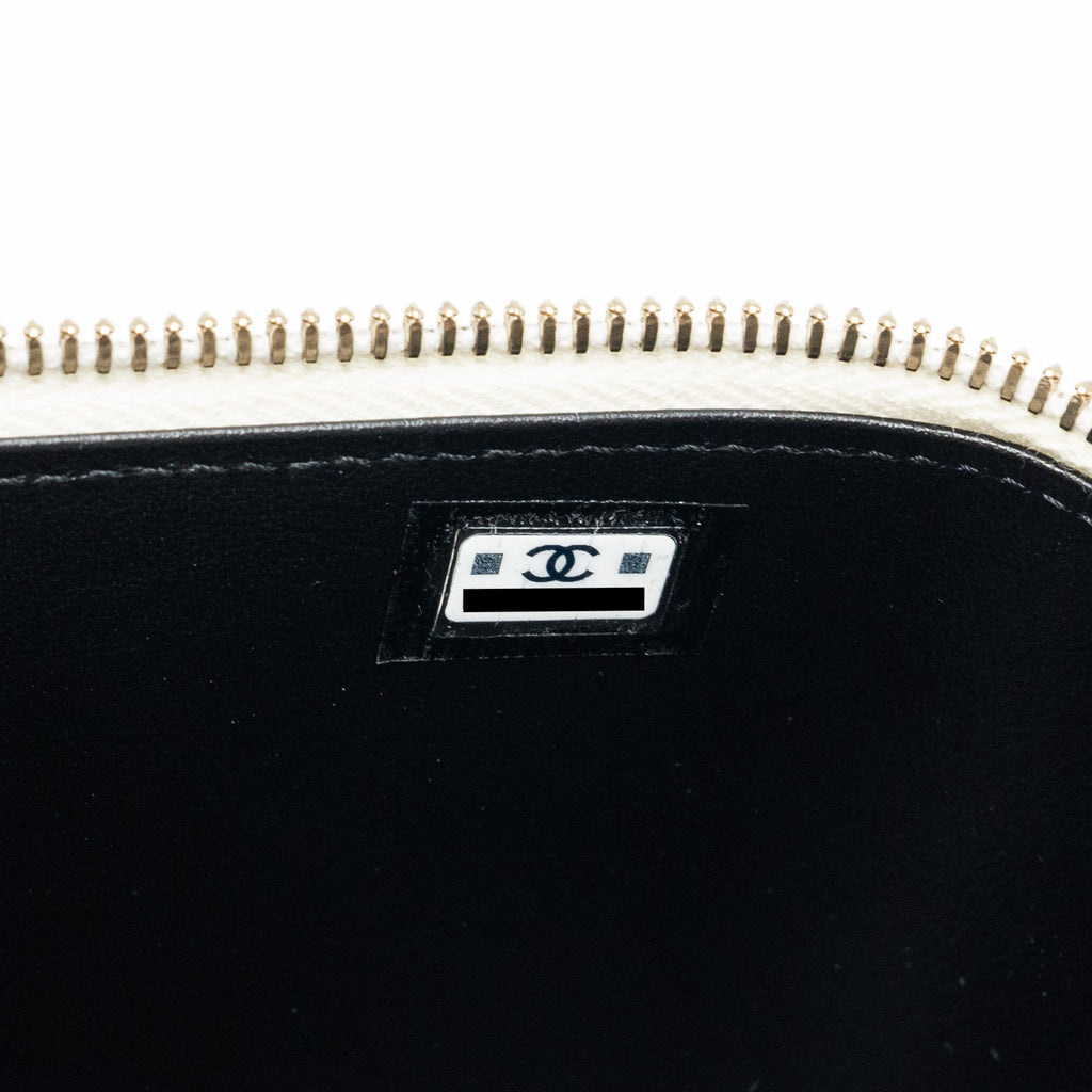 chanel-letter-cc-logo-chain-long-vanity-calfskin-white-lghw-1