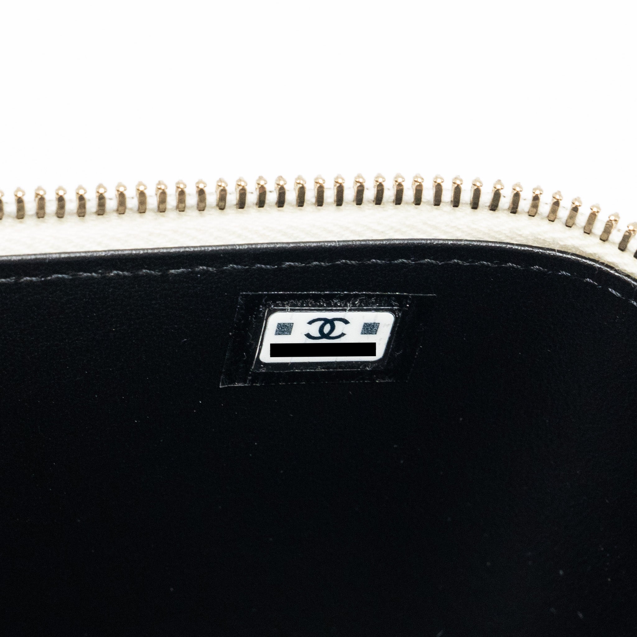 chanel-letter-cc-logo-chain-long-vanity-calfskin-white-lghw-1