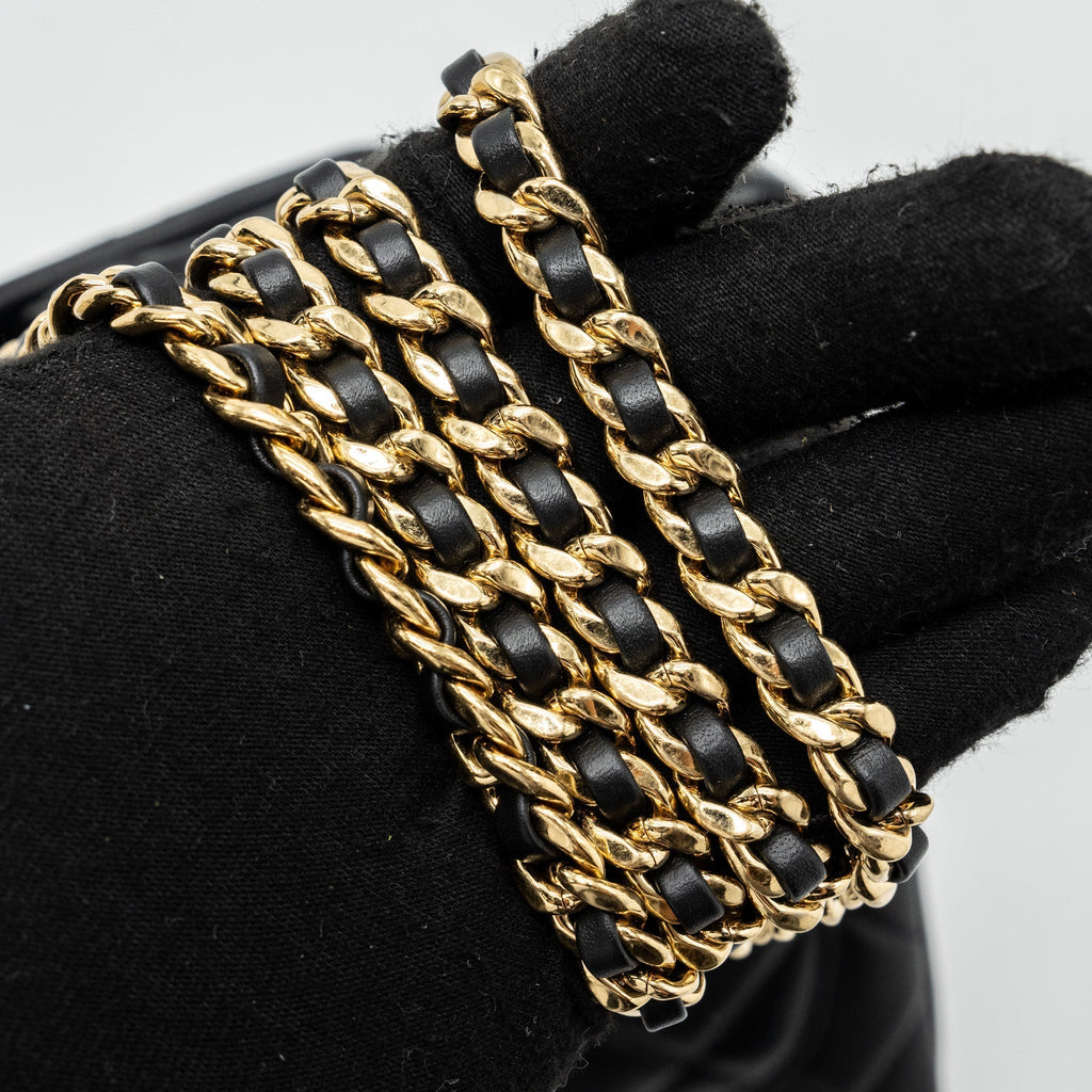 chanel-logo-chain-handle-flap-bag-lambskin-black-ghwmicrochip