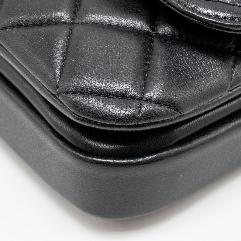 chanel-24s-cc-logo-top-handle-flap-bag-with-chain-lambskin-black-ghw-microchip-copy