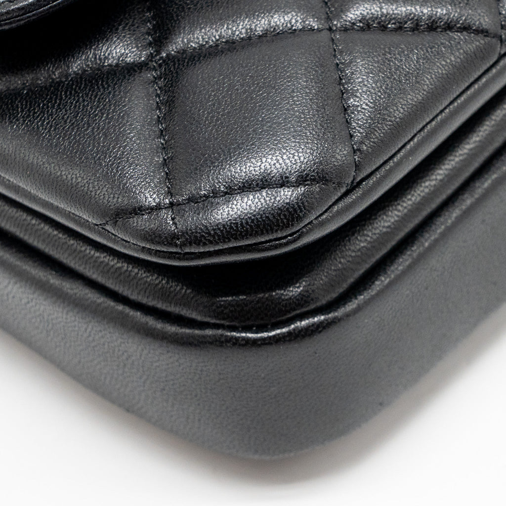 chanel-24s-cc-logo-top-handle-flap-bag-with-chain-lambskin-black-ghw-microchip-copy