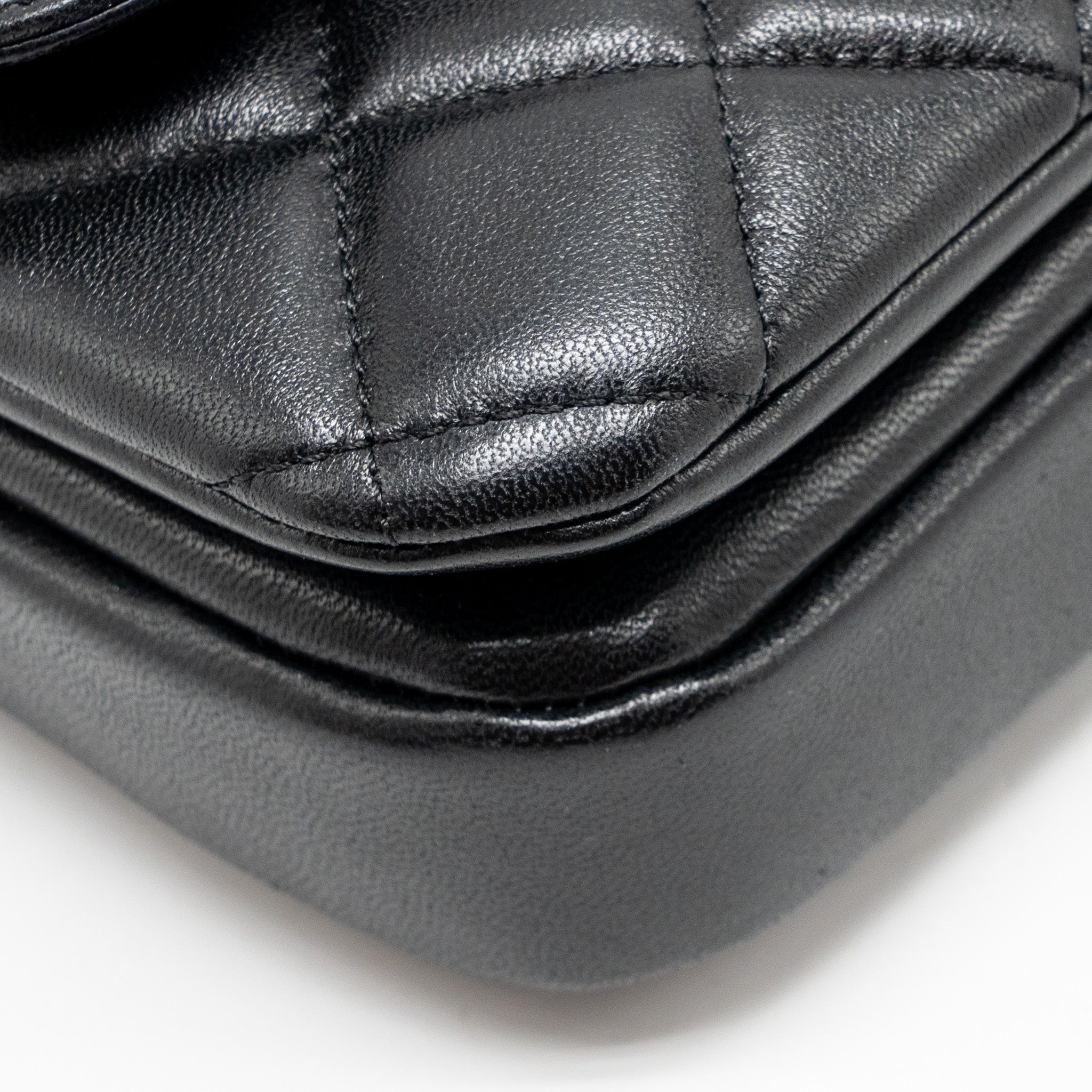 chanel-24s-cc-logo-top-handle-flap-bag-with-chain-lambskin-black-ghw-microchip-copy