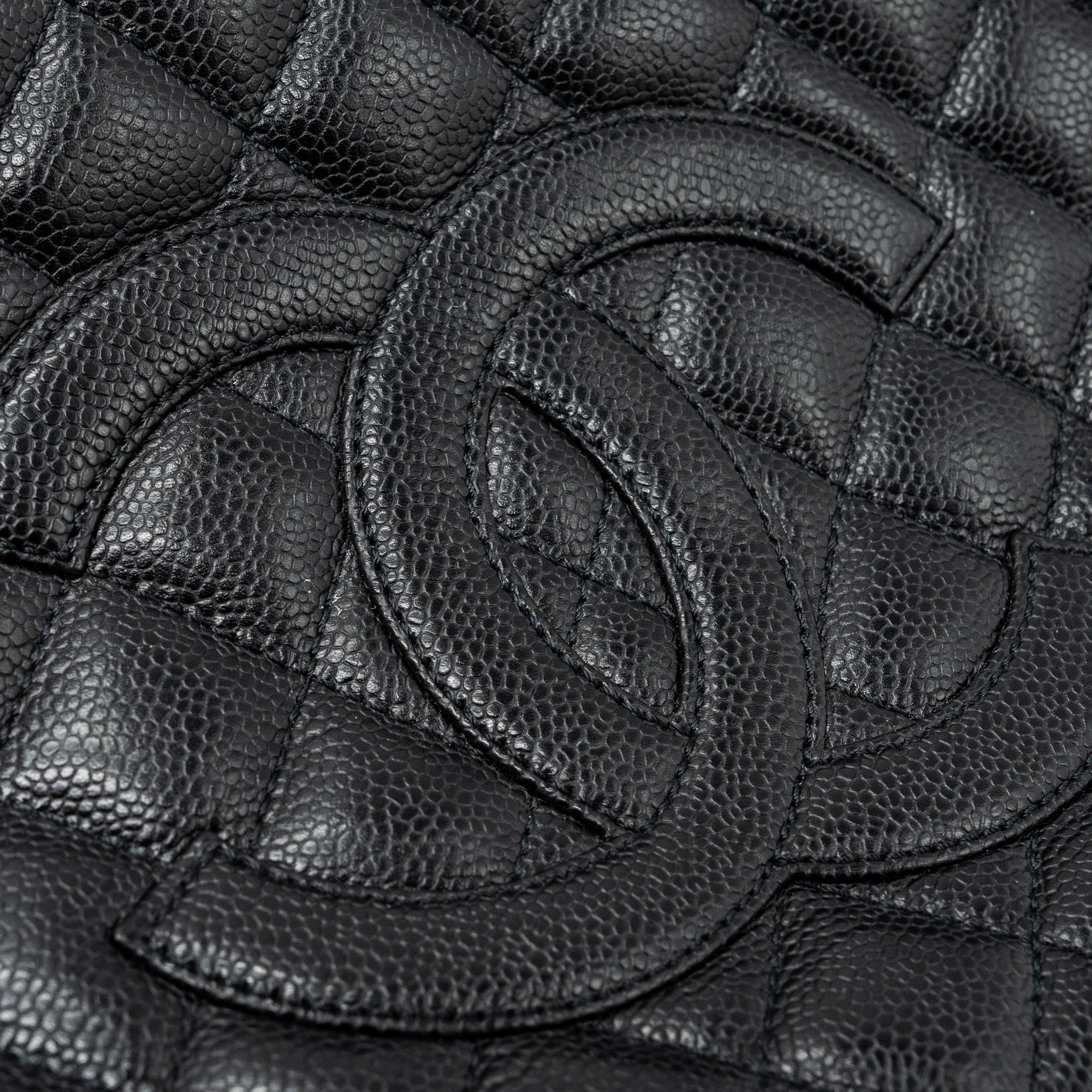 chanel-grand-shopping-tote-caviar-black-ghw-2