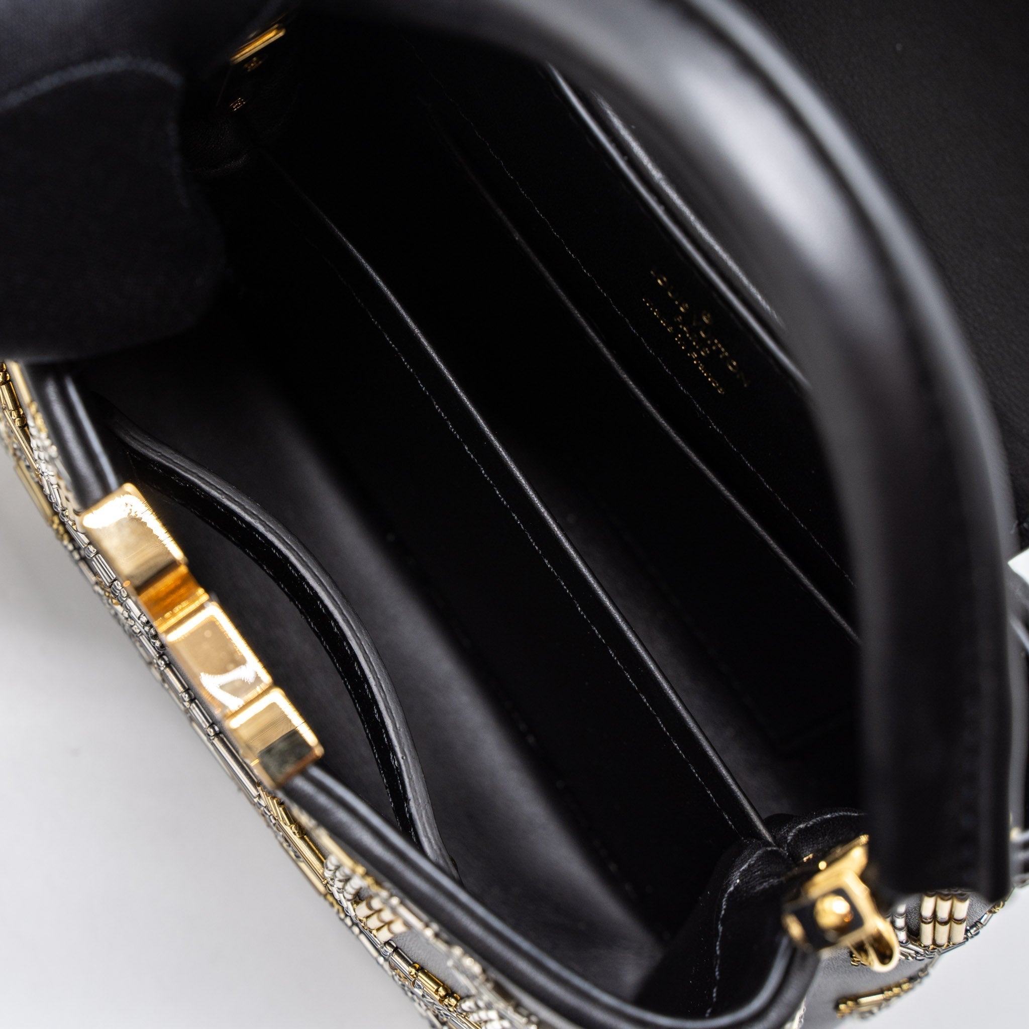 louis-vuitton-capucines-mini-21fw-limited-edition-calfskin-black-multicolour-ghw