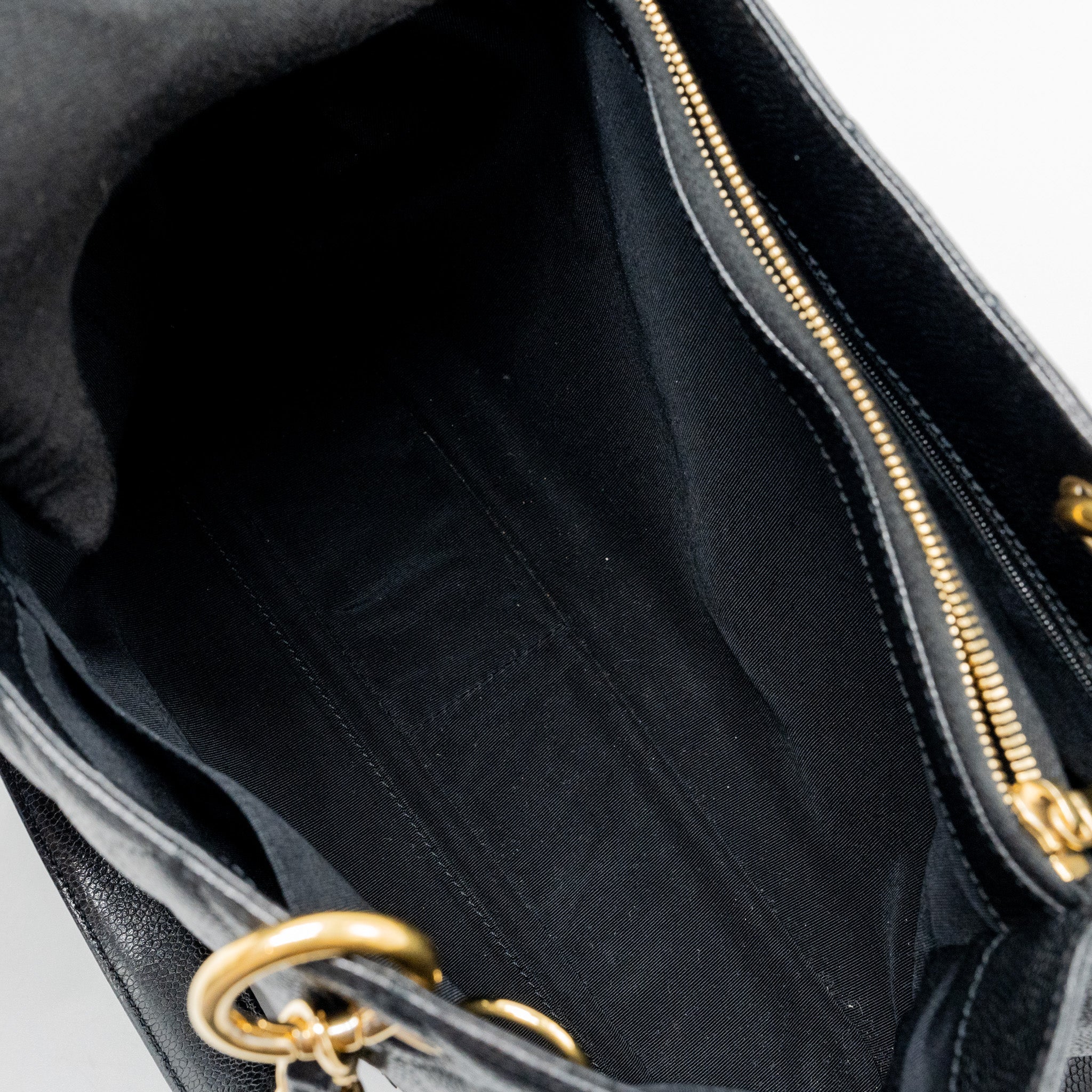 chanel-grand-shopping-tote-caviar-black-ghw-2