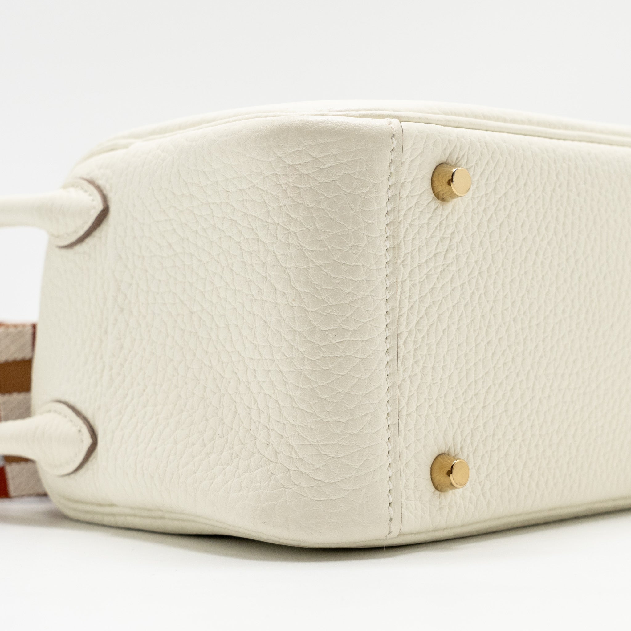 hermes-mini-lindy-clemence-mushroom-nata-with-multicolor-strap-ghw-stamp-b