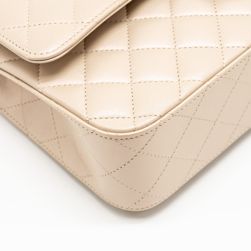 chanel-medium-classic-double-flap-bag-lambskin-iridescent-ivory-lghw-copy