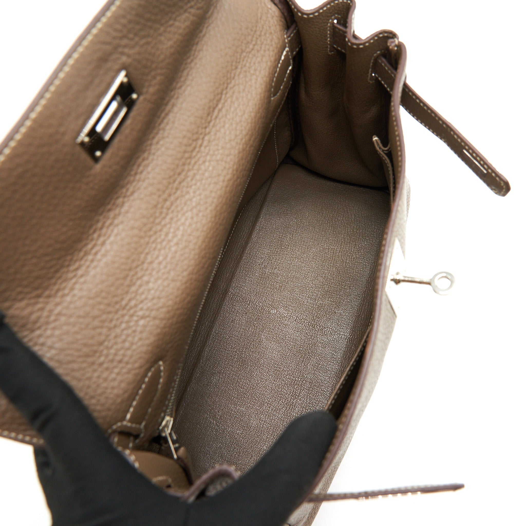 hermes-kelly-28-etoupe-shw-clemence-leather