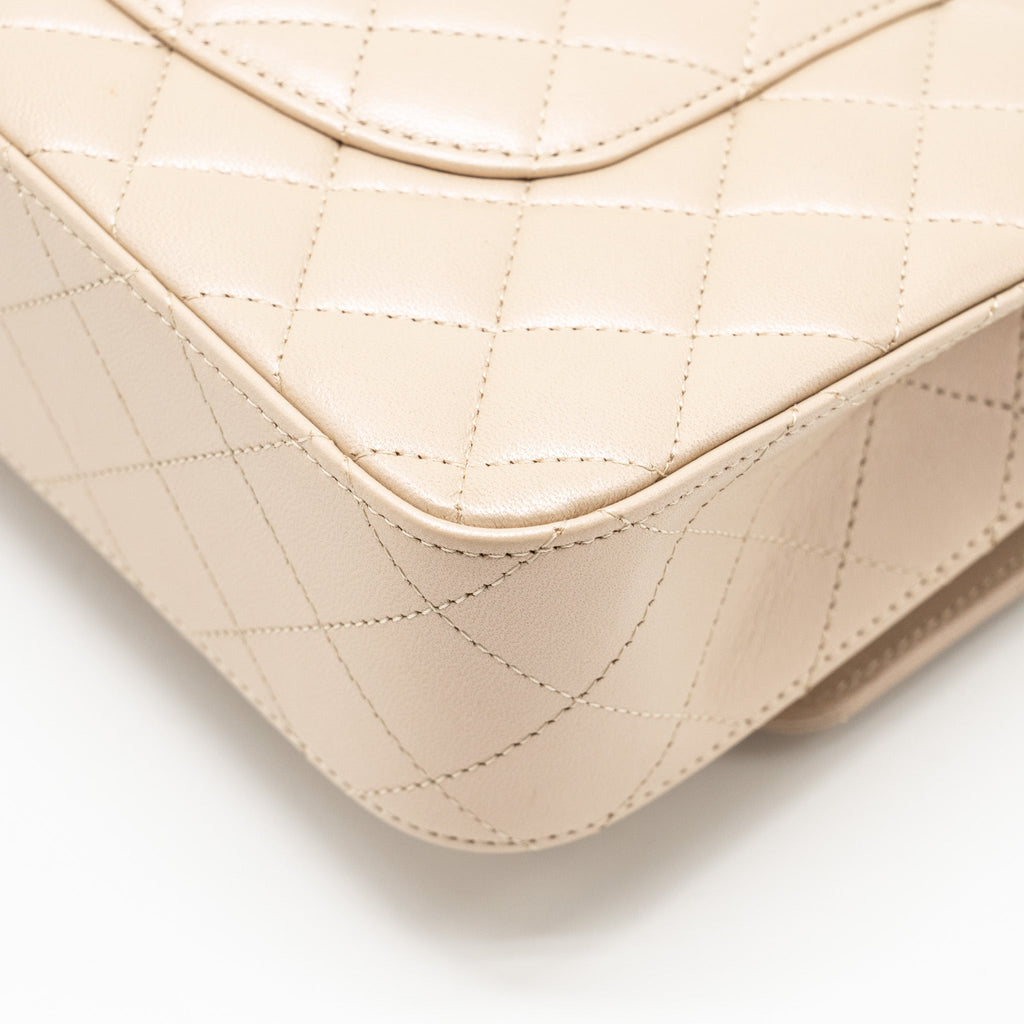 chanel-medium-classic-double-flap-bag-lambskin-iridescent-ivory-lghw-copy