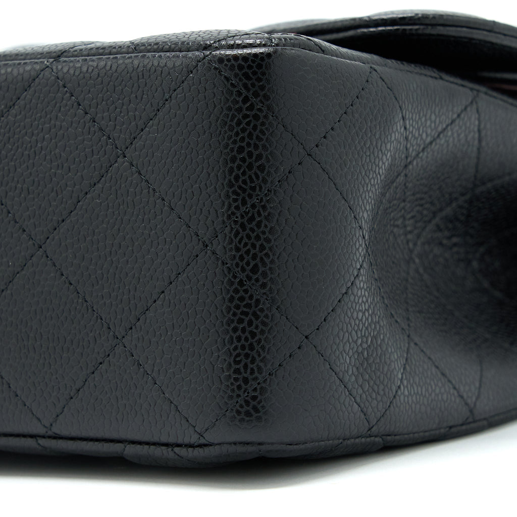 copy-of-chanel-classic-jumbo-double-flap-bag-caviar-black-ghw