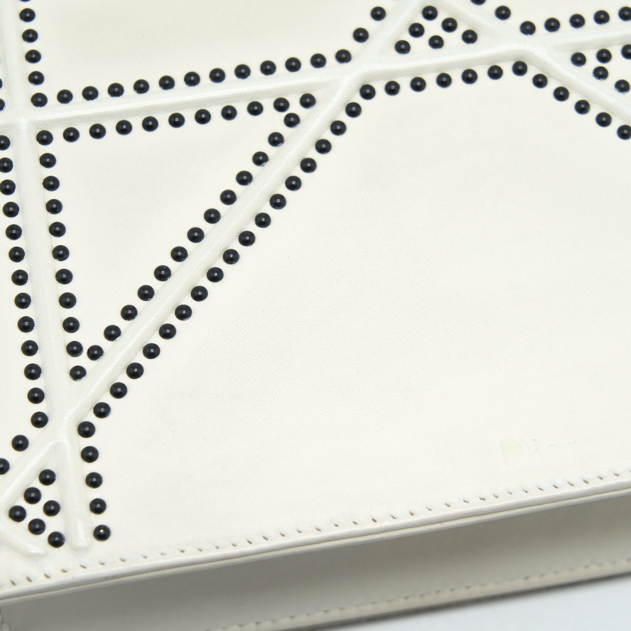 dior-small-studded-diorama-white-with-black-hardware