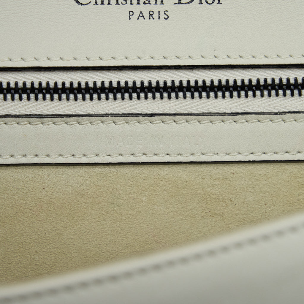 dior-small-studded-diorama-white-with-black-hardware