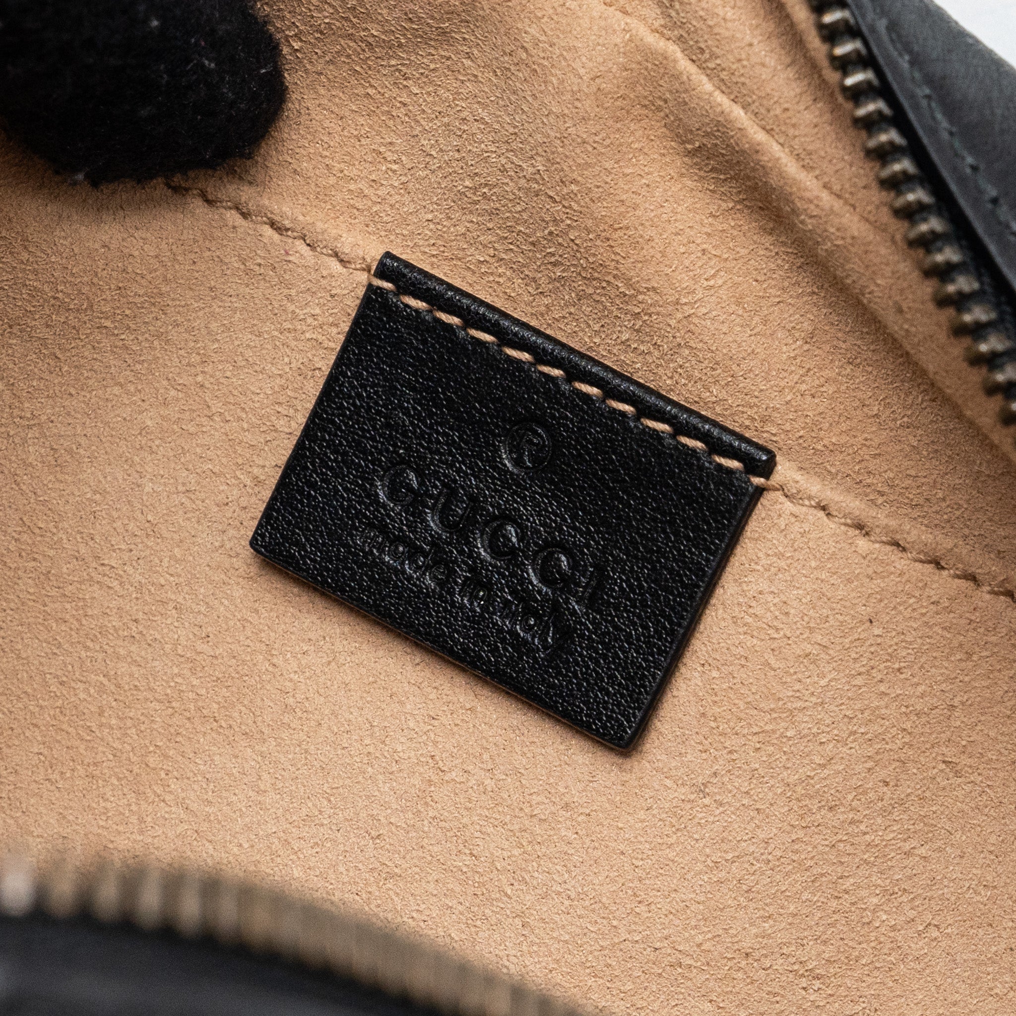 gucci-gg-marmont-small-matelasse-shoulder-bag