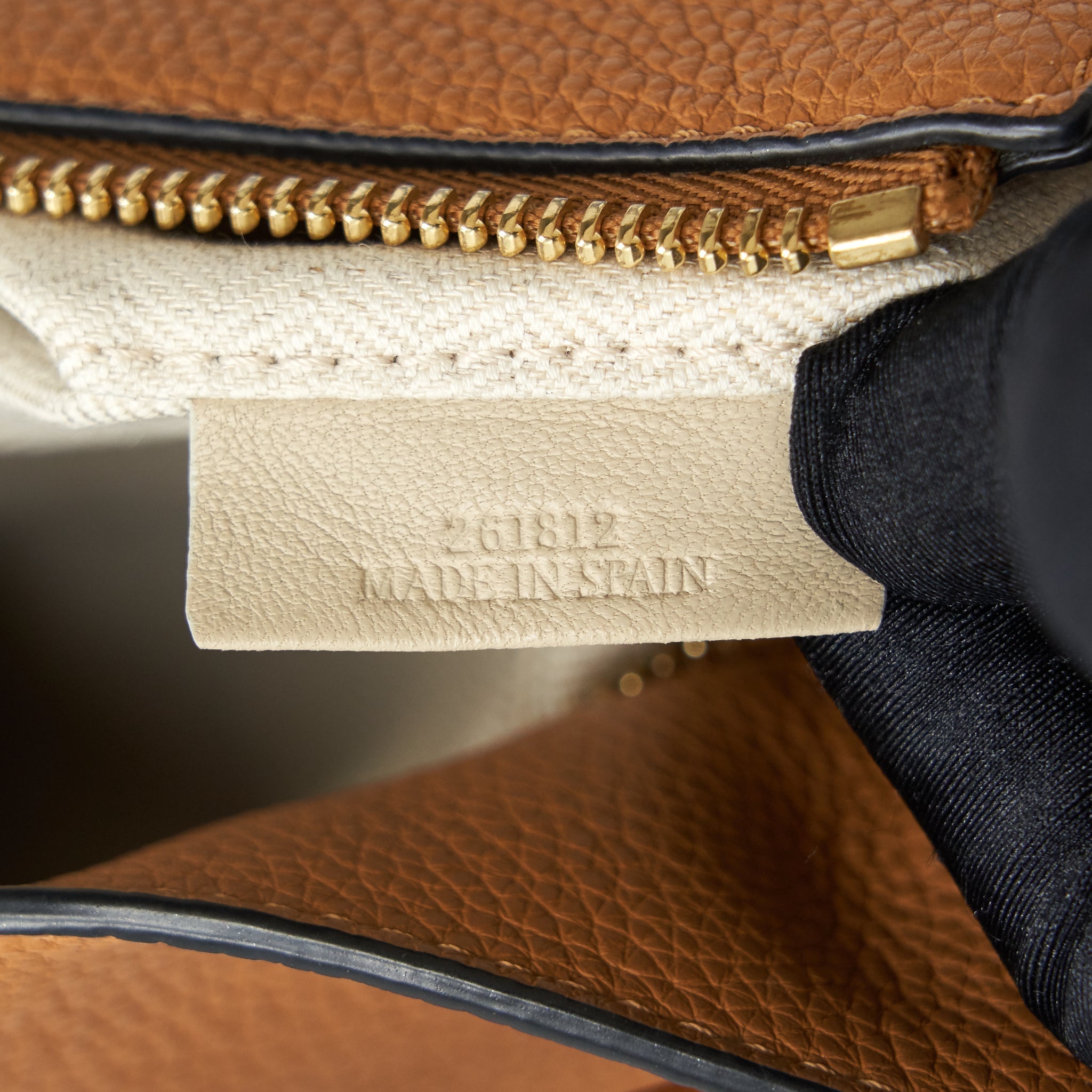 loewe-puzzle-bag-in-grained-calfskin-brown