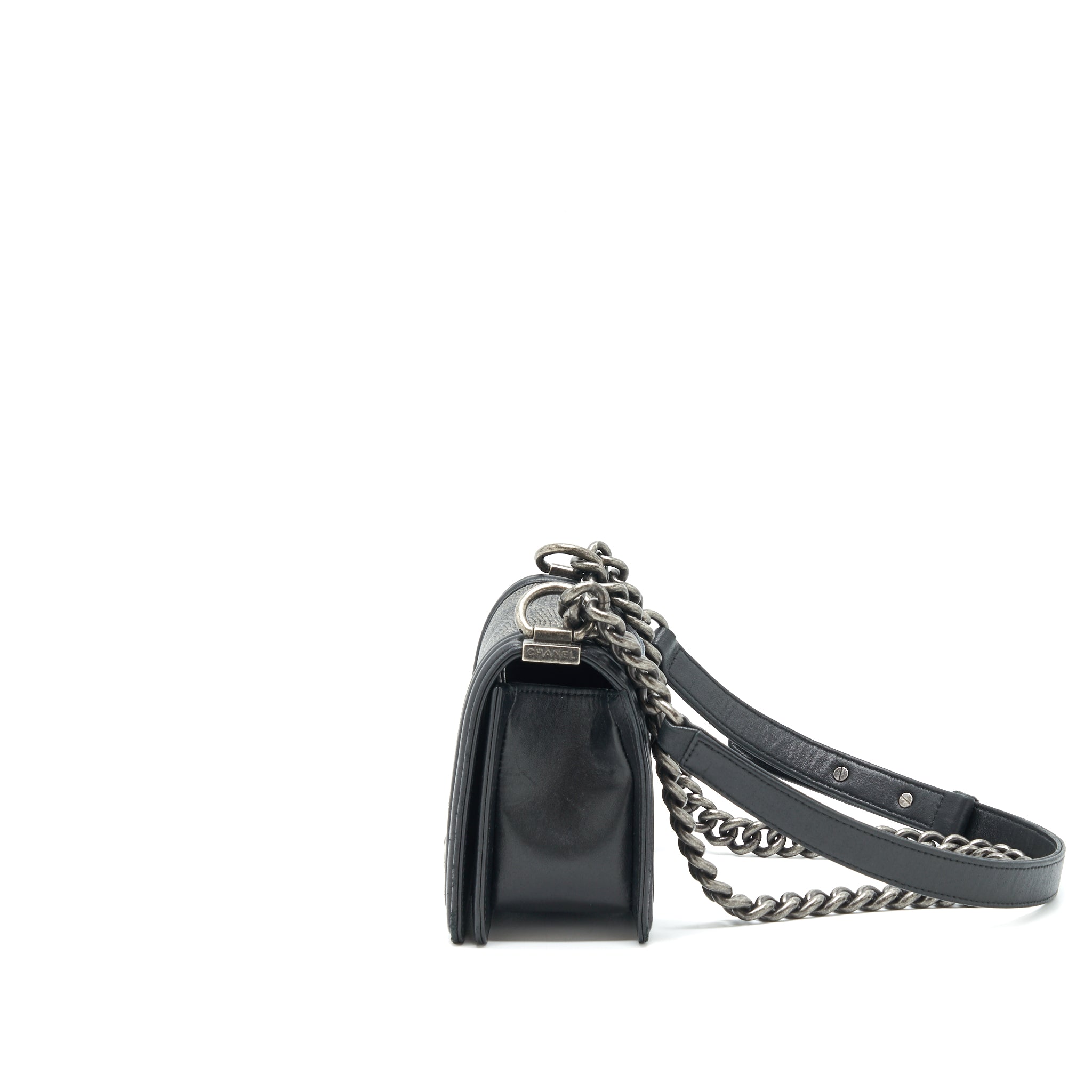 chanel-small-boy-bag-lizard-black-with-ruthenium-hardware