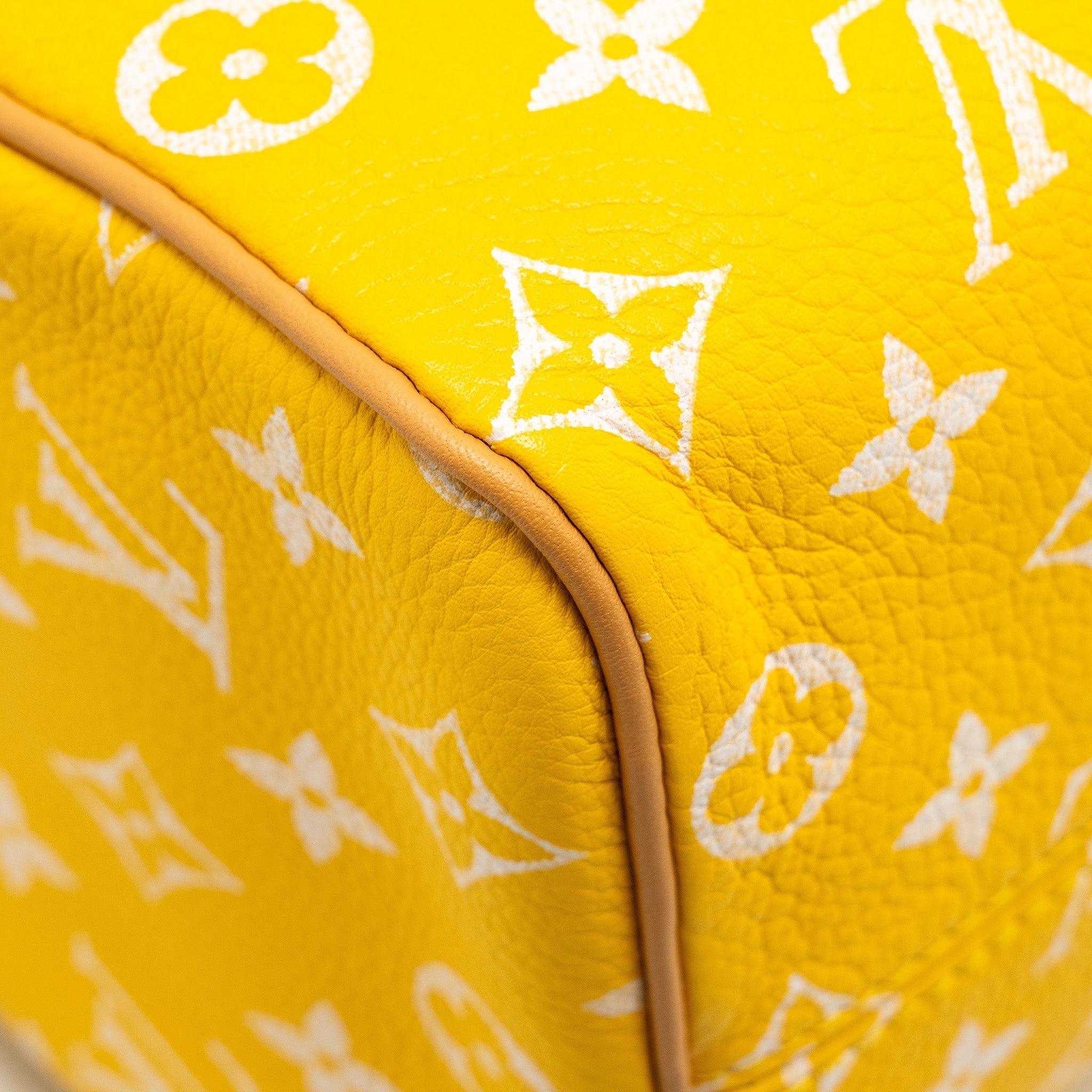 louis-vuitton-speedy-p9-bandouliere-25-monogram-soft-calfskin-jaune-mat-ghw