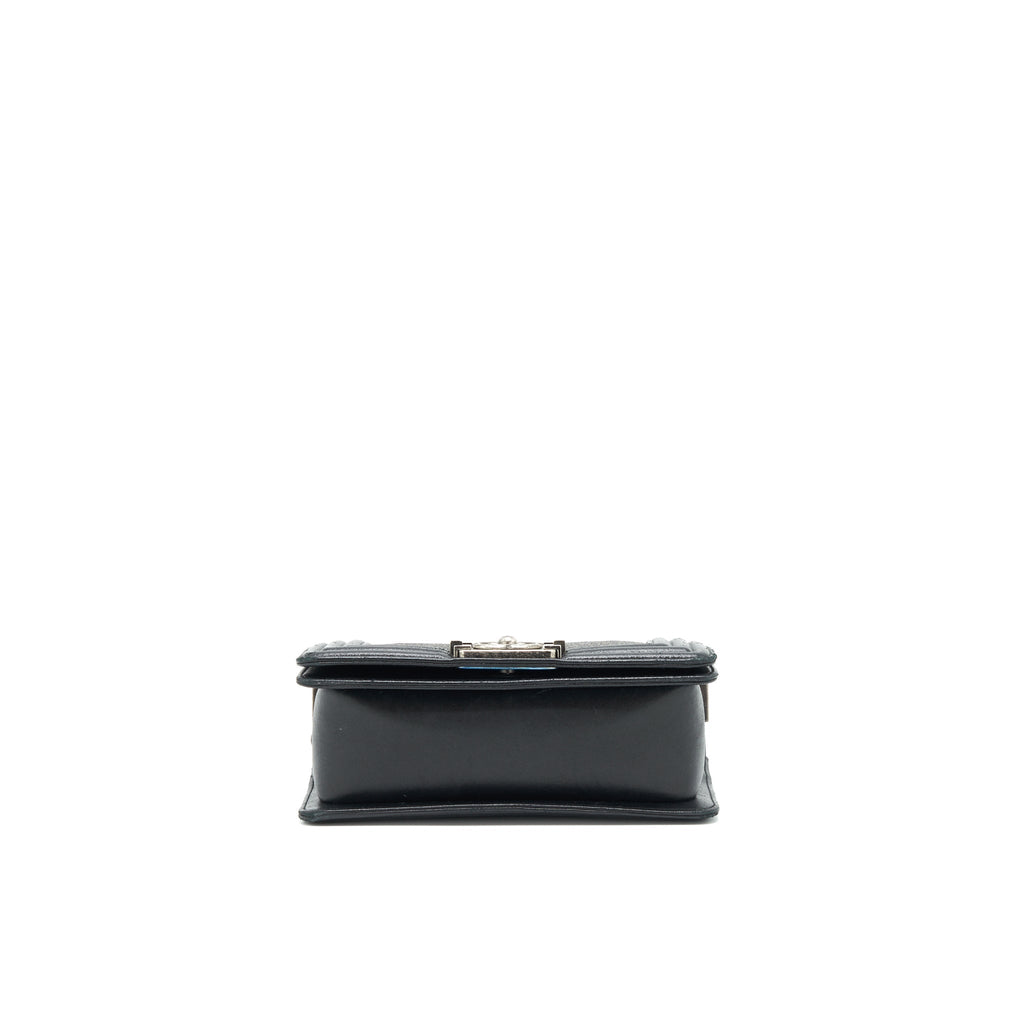 chanel-small-boy-bag-lizard-black-with-ruthenium-hardware