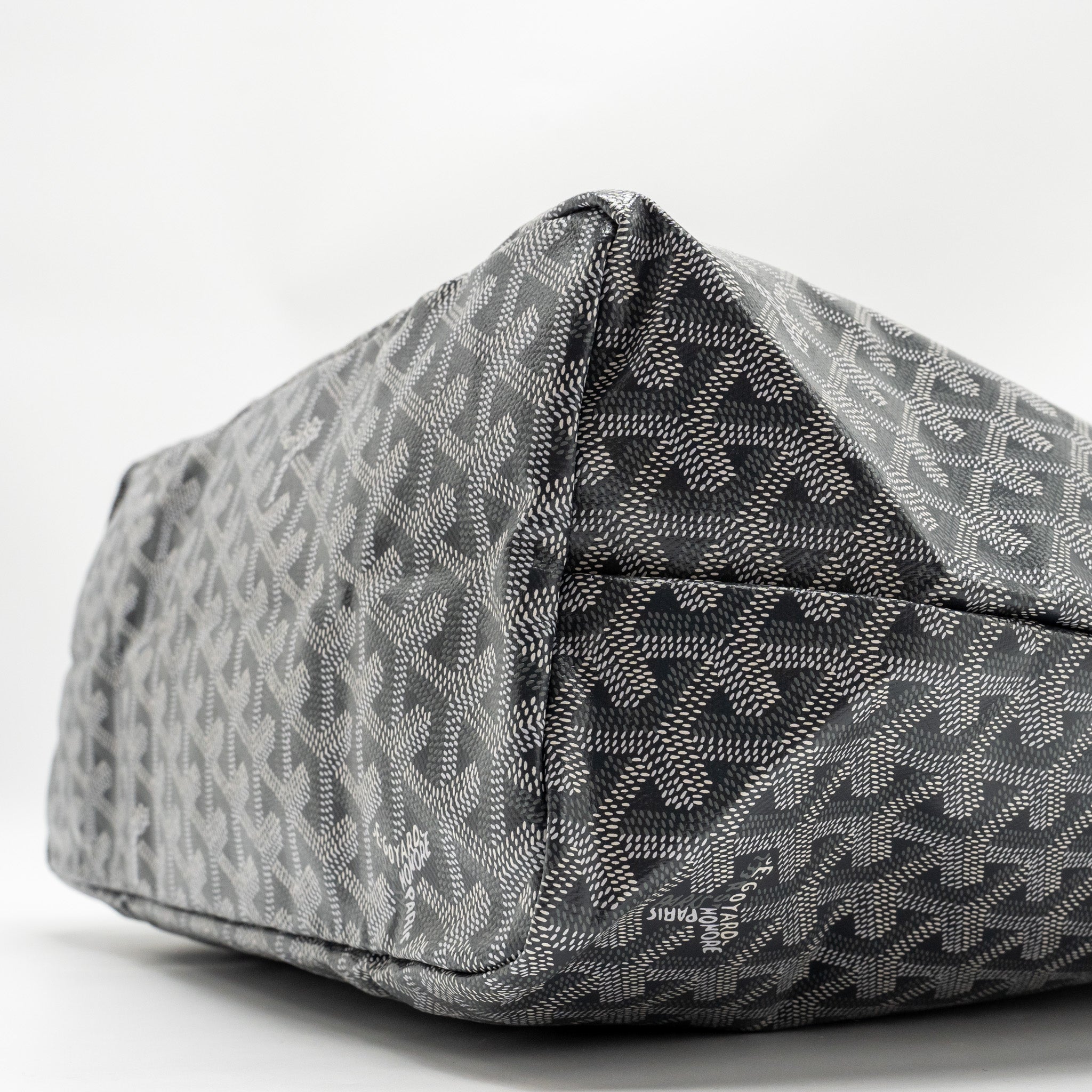 goyard-saint-louis-pm-tote-goyardline-canvas-calfskin-grey-copy