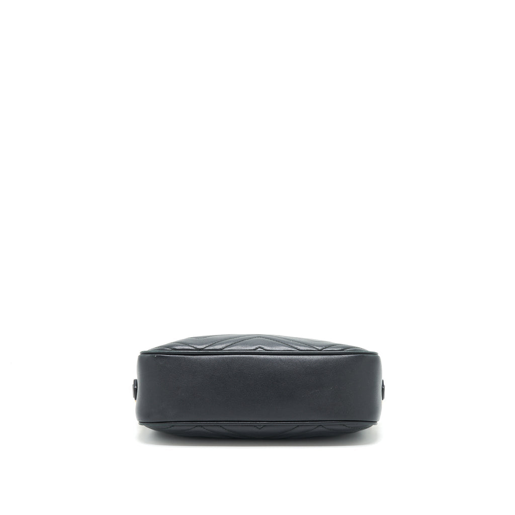 gucci-marmont-small-matelasse-shoulder-bag-black-ghw