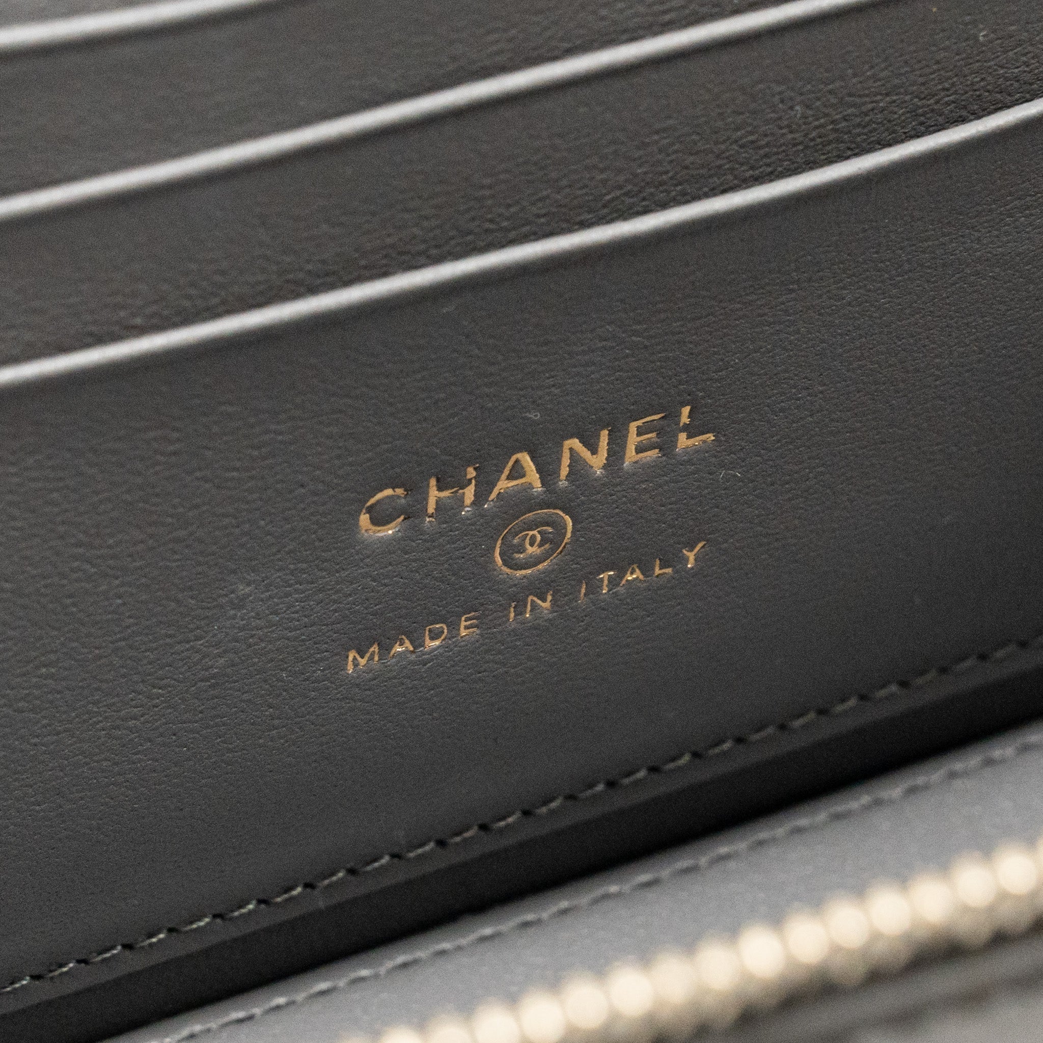 chanel-top-handle-long-vanity-with-chain-lambskin-grey-lghw-microchip-1
