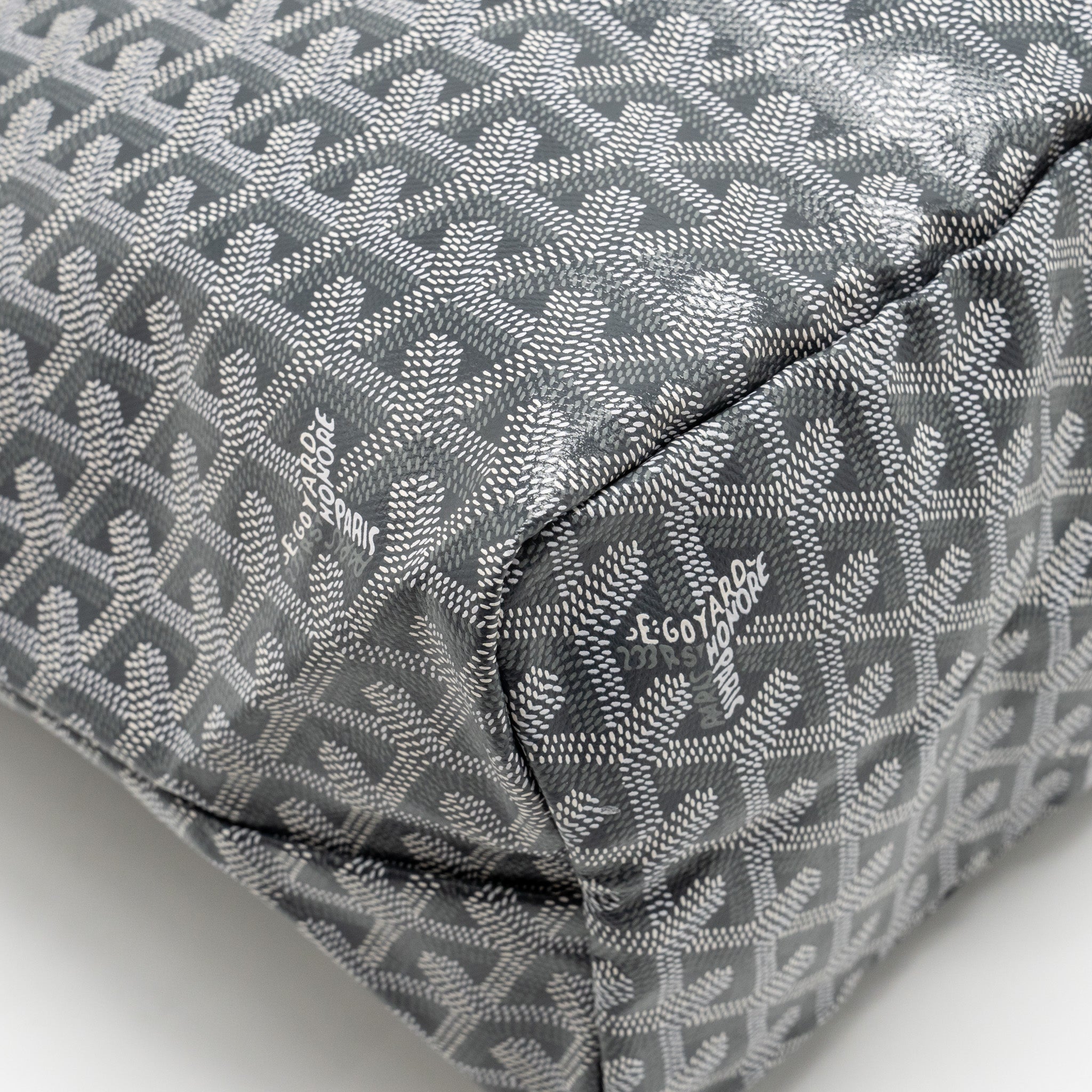 goyard-saint-louis-pm-tote-goyardline-canvas-calfskin-grey-copy