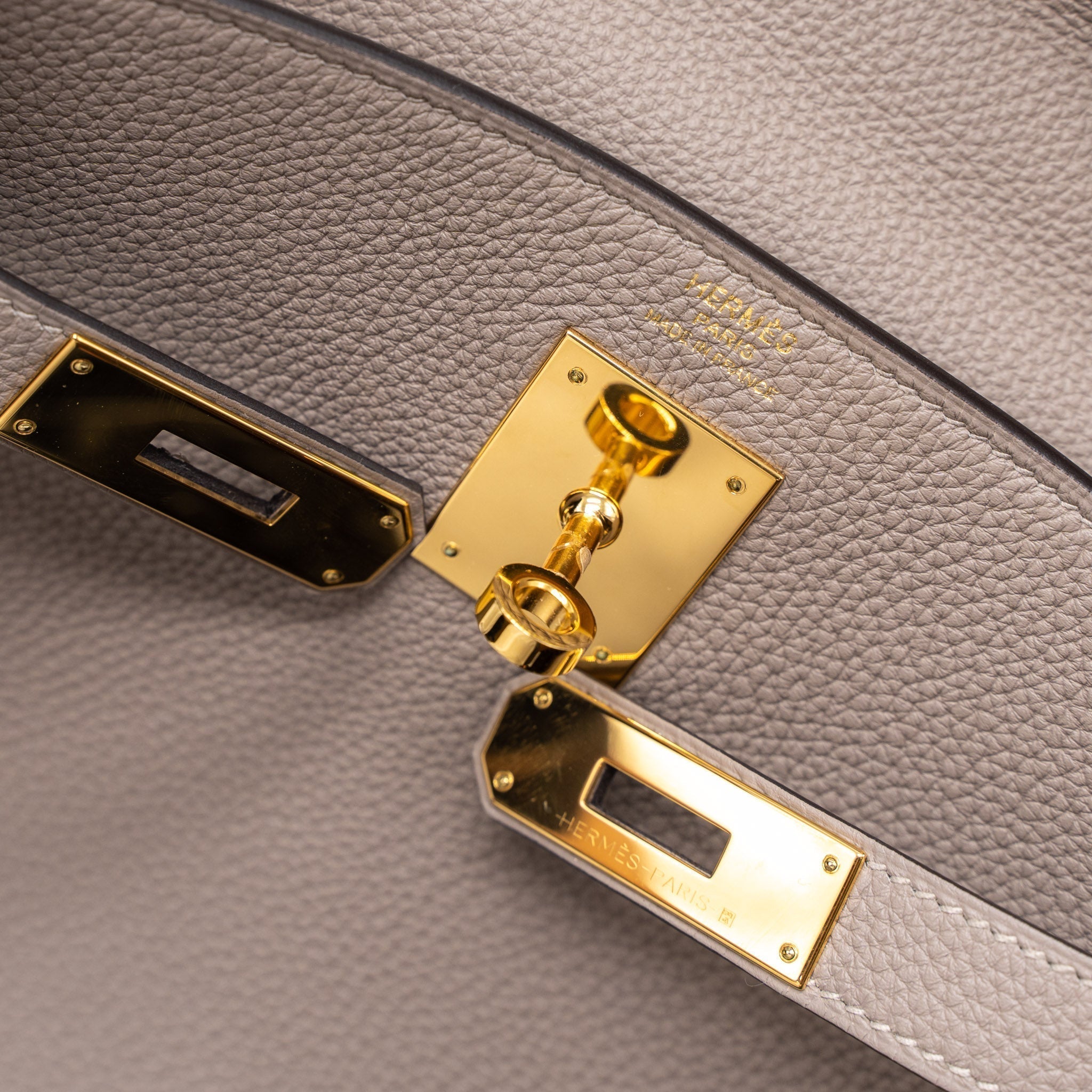 hermes-kelly-28-togo-m8-gris-asphalte-ghw-stamp-a-1