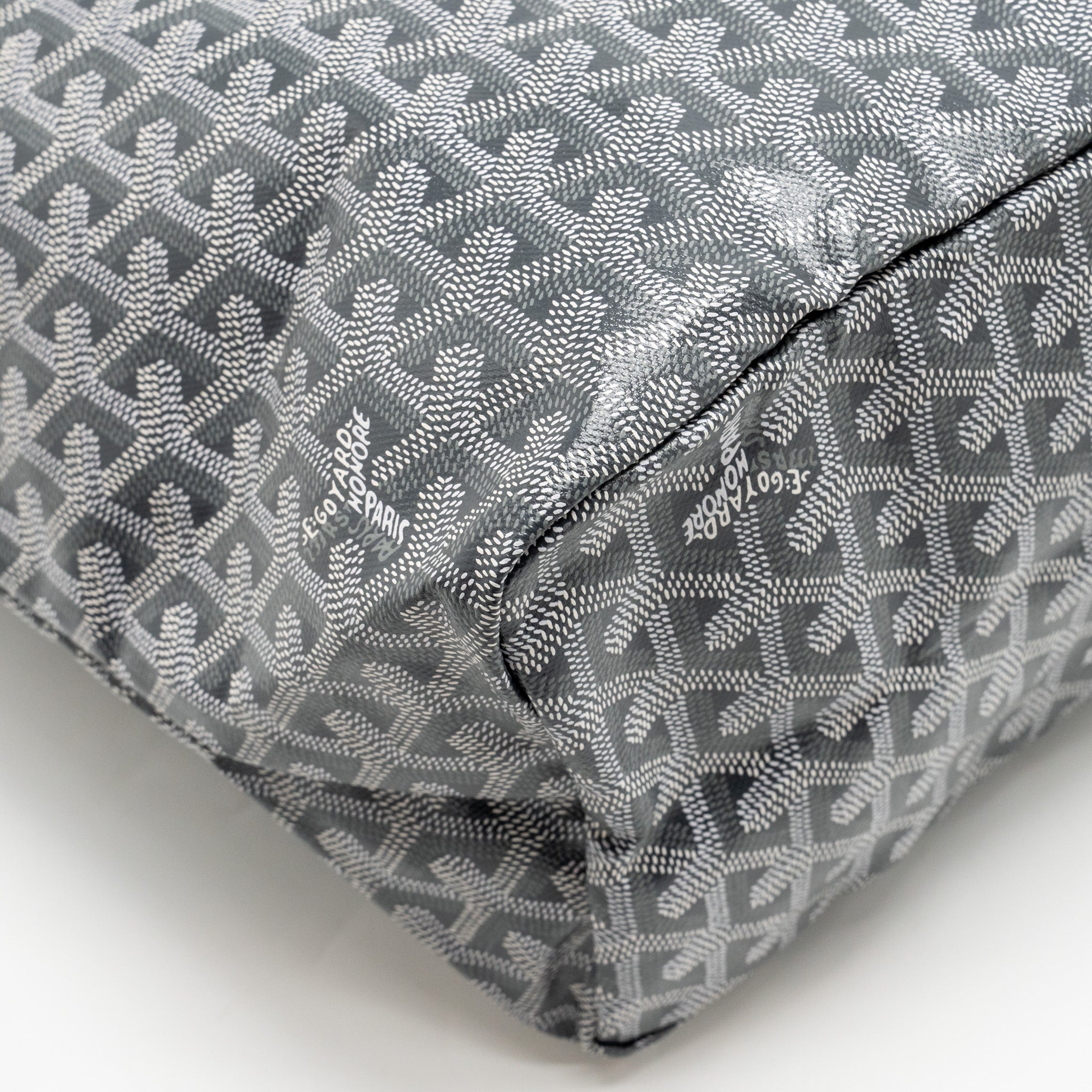 goyard-saint-louis-pm-tote-goyardline-canvas-calfskin-grey-copy