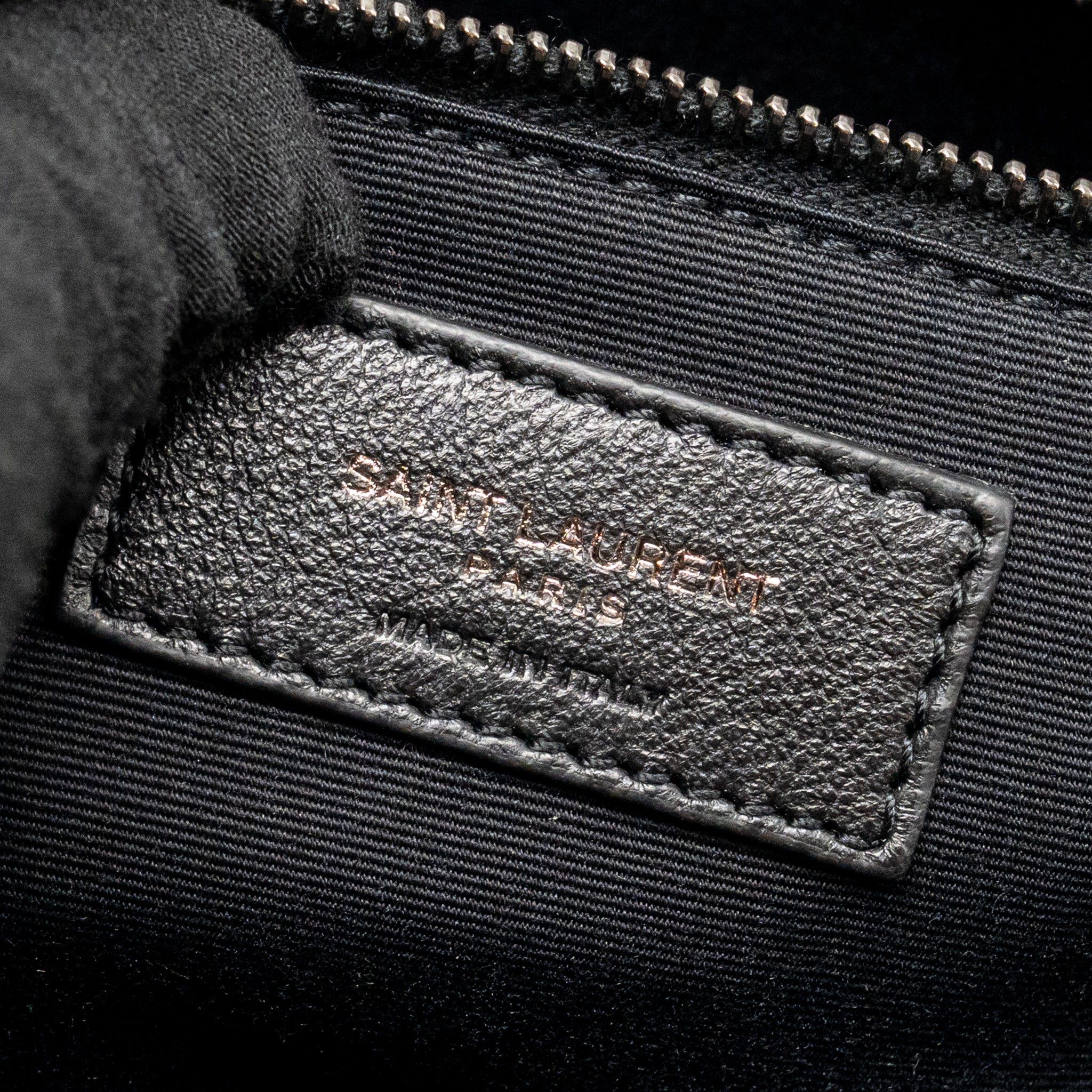 saint-laurent-ysl-large-niki-bag-calfskin-grey-shw