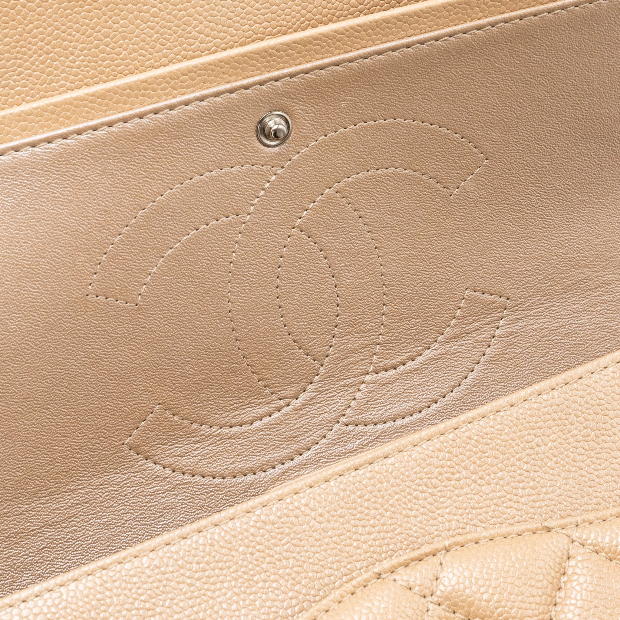 chanel-classic-jumbo-double-flap-bag-caviar-iridescent-light-pink-brushed-shw