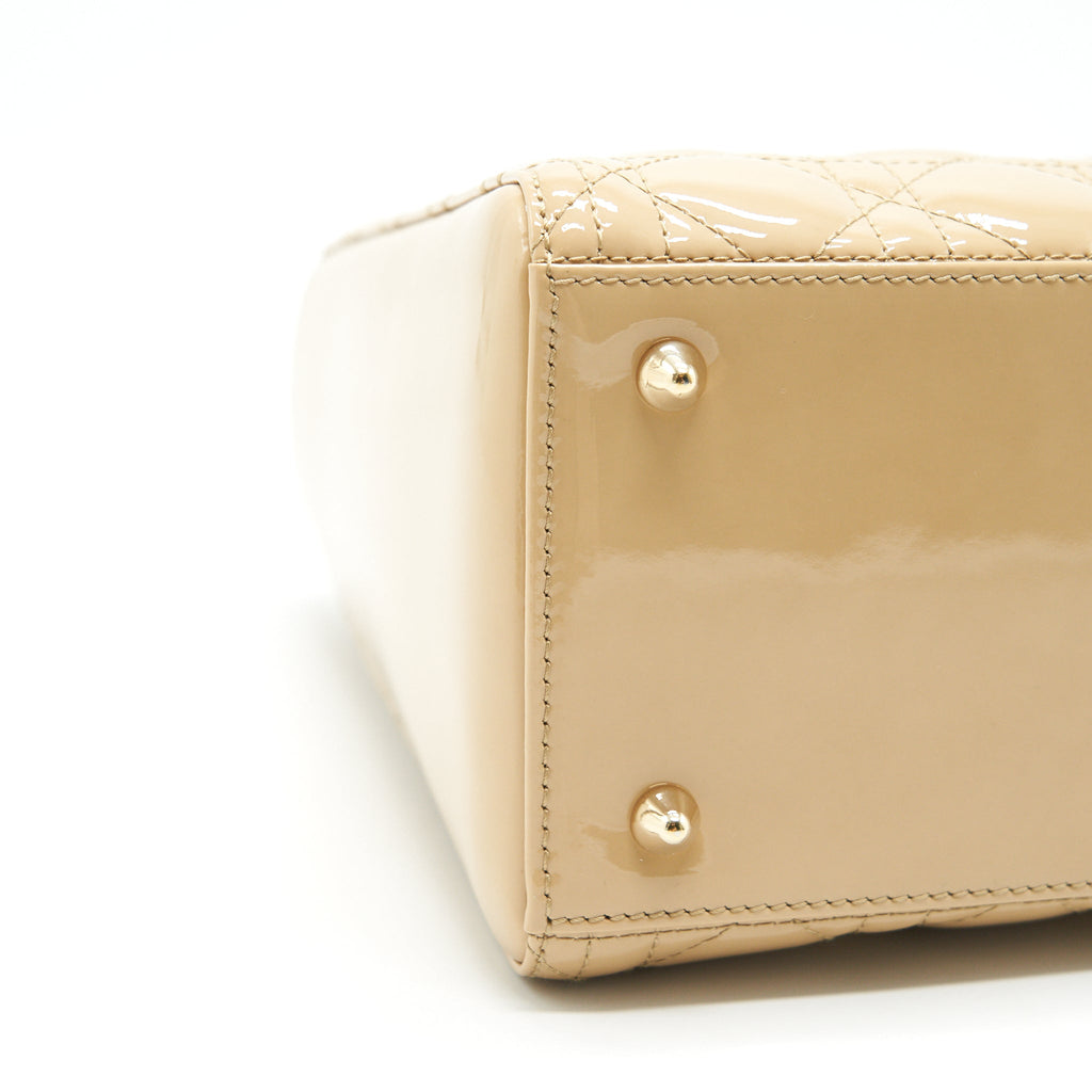 christian-dior-medium-lady-dior-in-patent-leather-beige