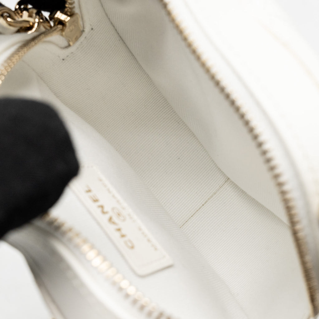 chanel-small-heart-bag-lambskin-white-lghw-2