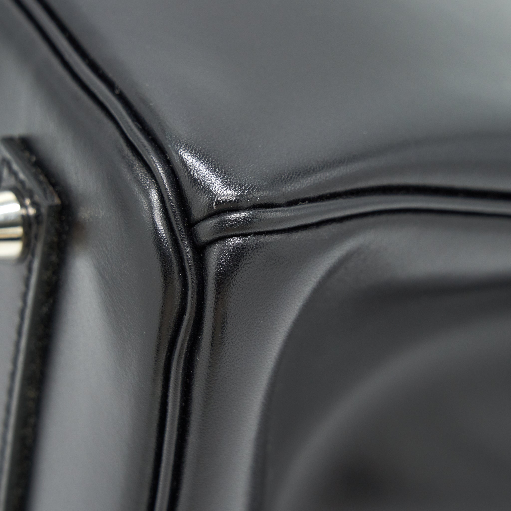 hermes-birkin-35-black-box-calfskin-with-palladium-guilloche-hardware