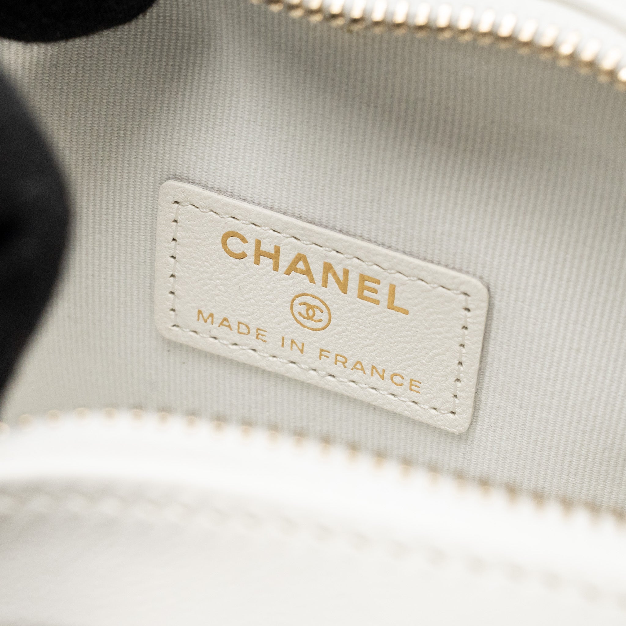 chanel-small-heart-bag-lambskin-white-lghw-2